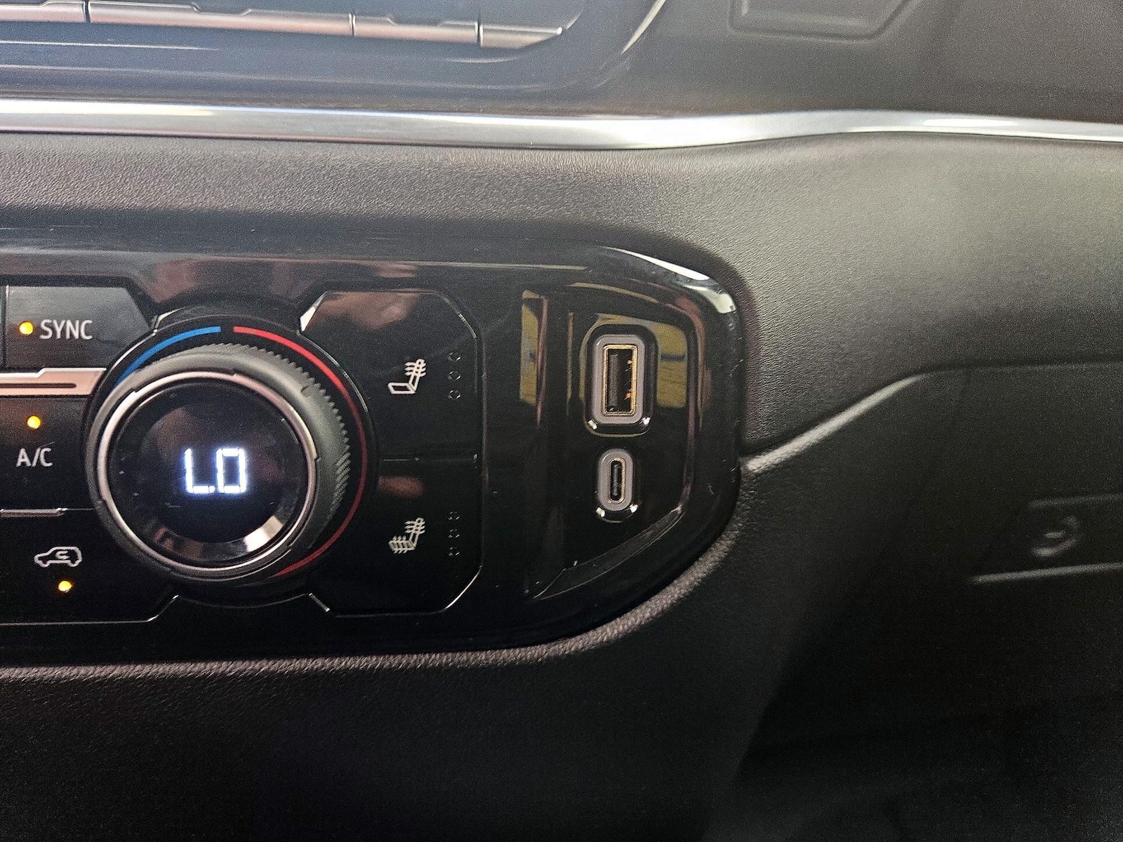 2025 Chevrolet Silverado 1500 LT - Photo 20