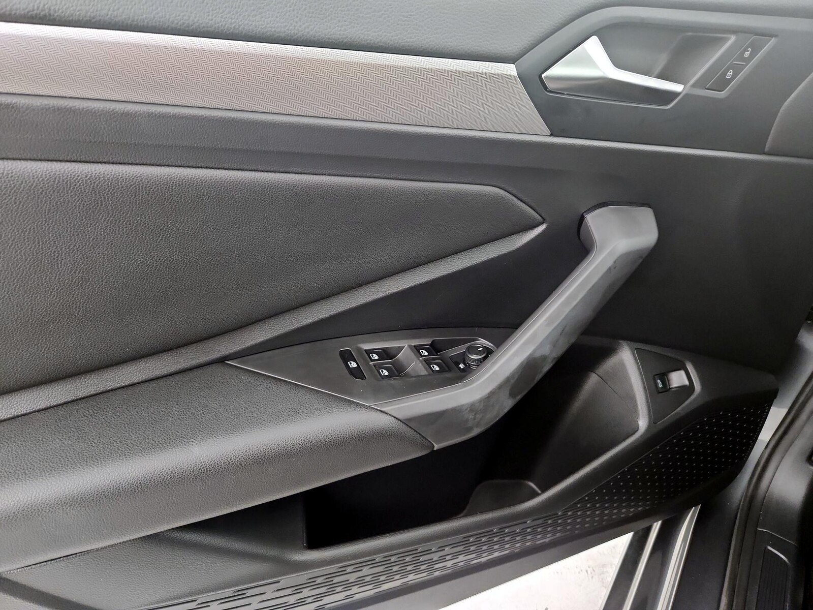2020 Volkswagen Jetta SE - Photo 11