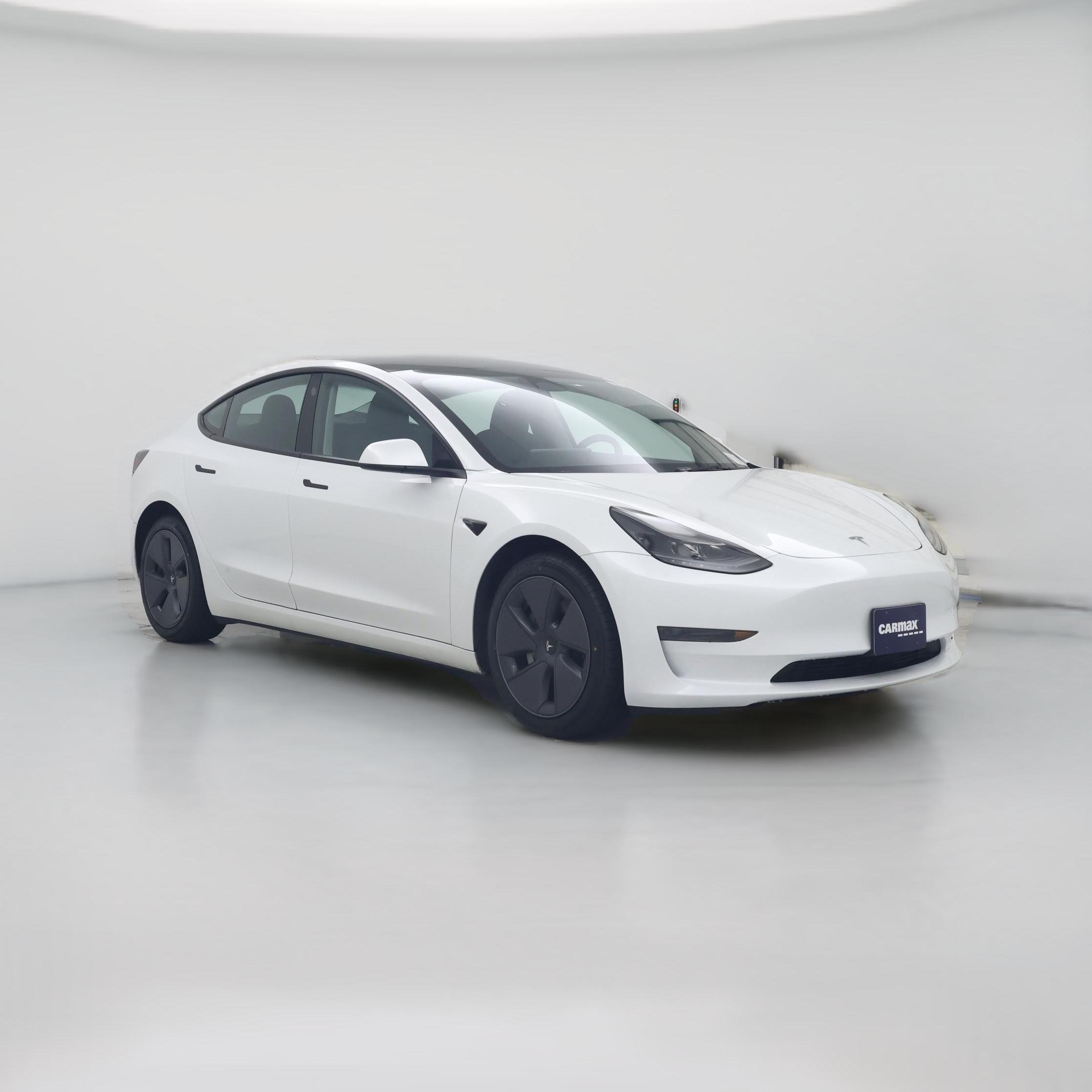 Thumbnail: 2023 Tesla Model 3 - 1