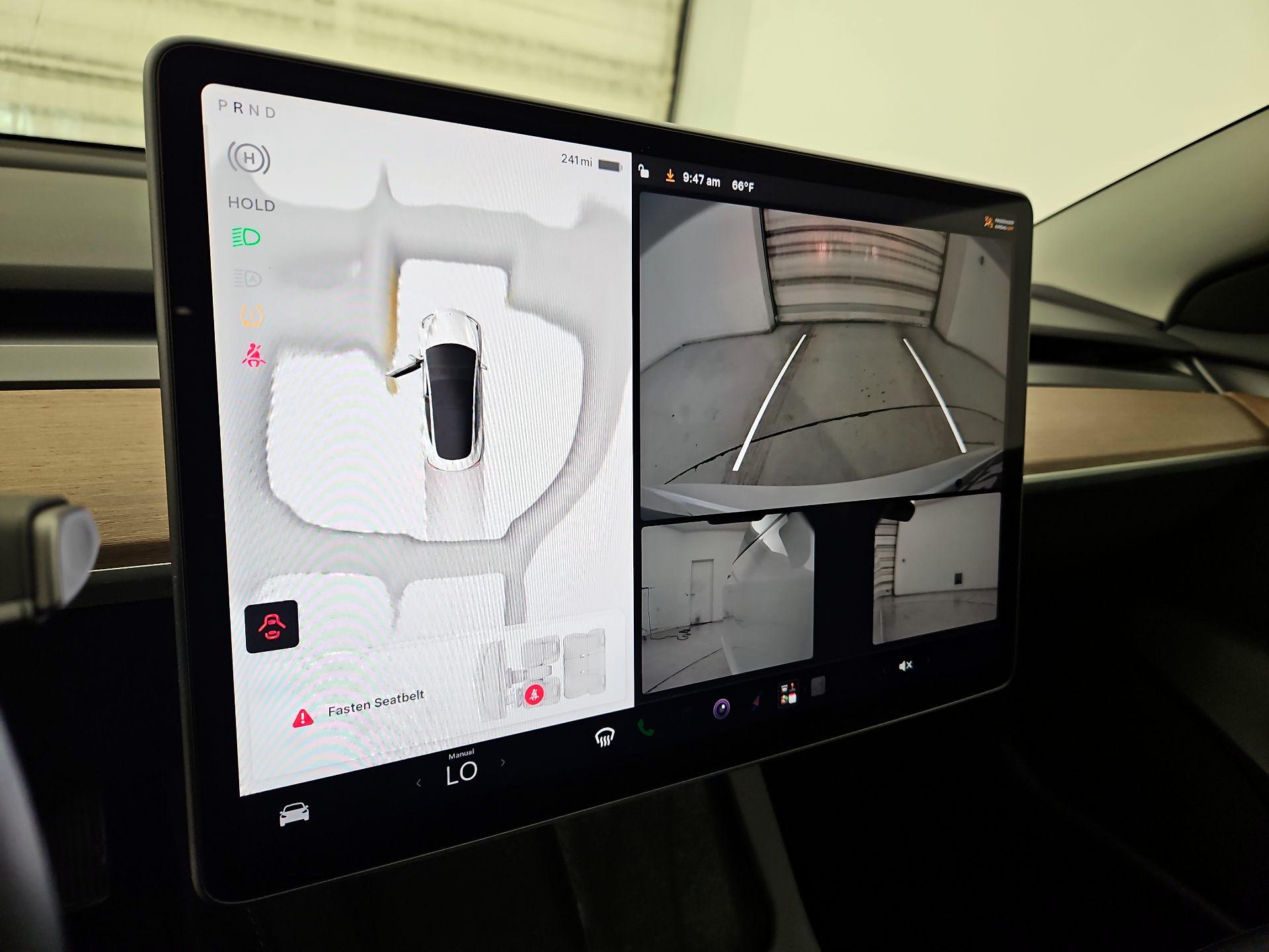 Thumbnail: 2023 Tesla Model 3 - 14