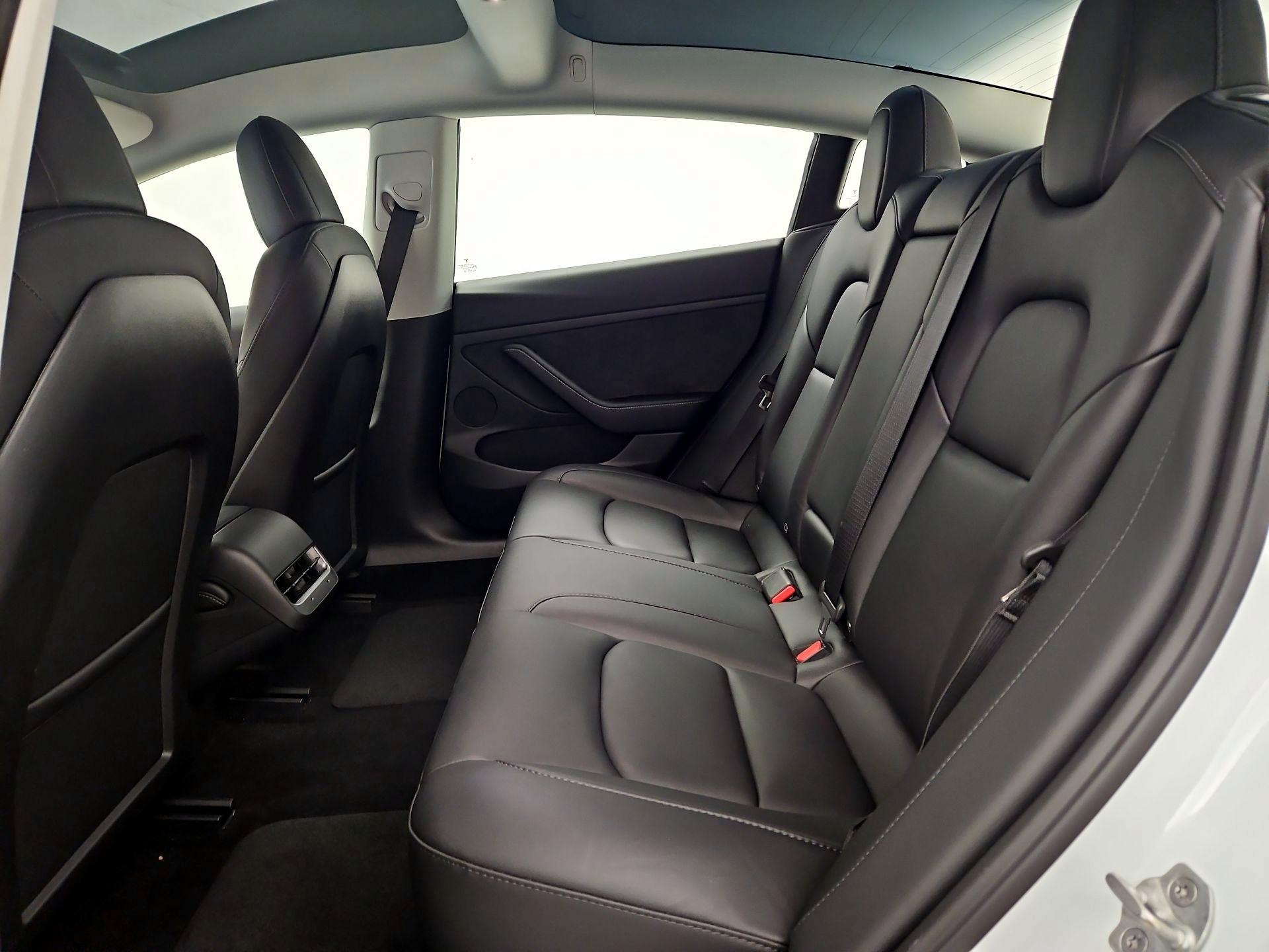 Thumbnail: 2023 Tesla Model 3 - 20