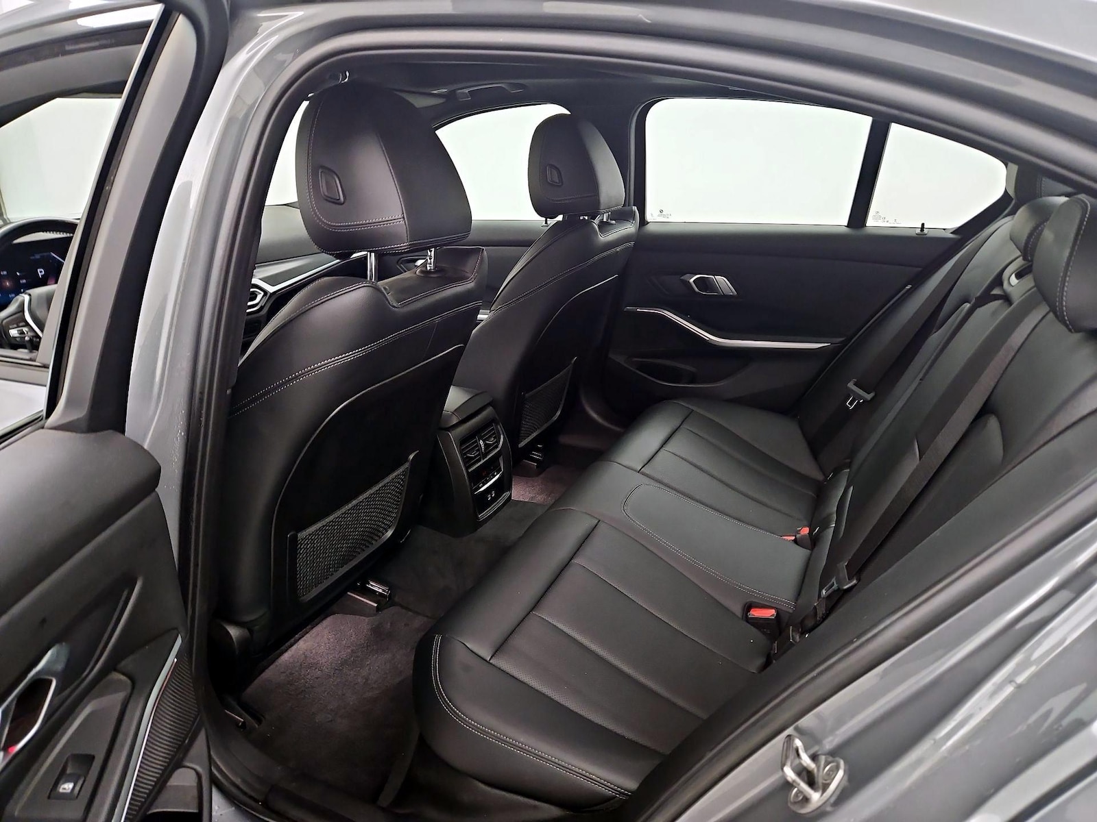 2023 BMW 3 Series 330i - Photo 22
