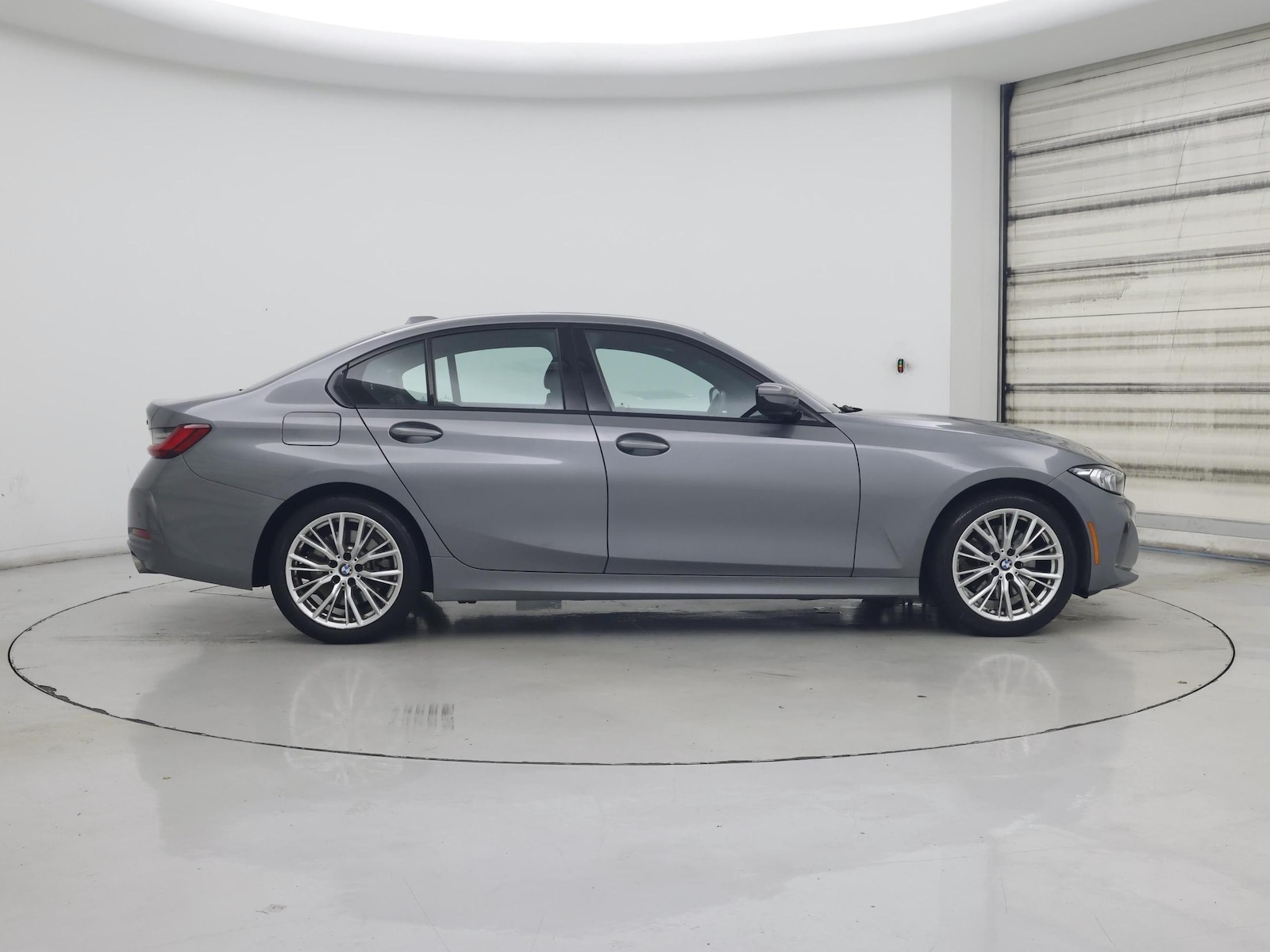 2023 BMW 3 Series 330i - Photo 8