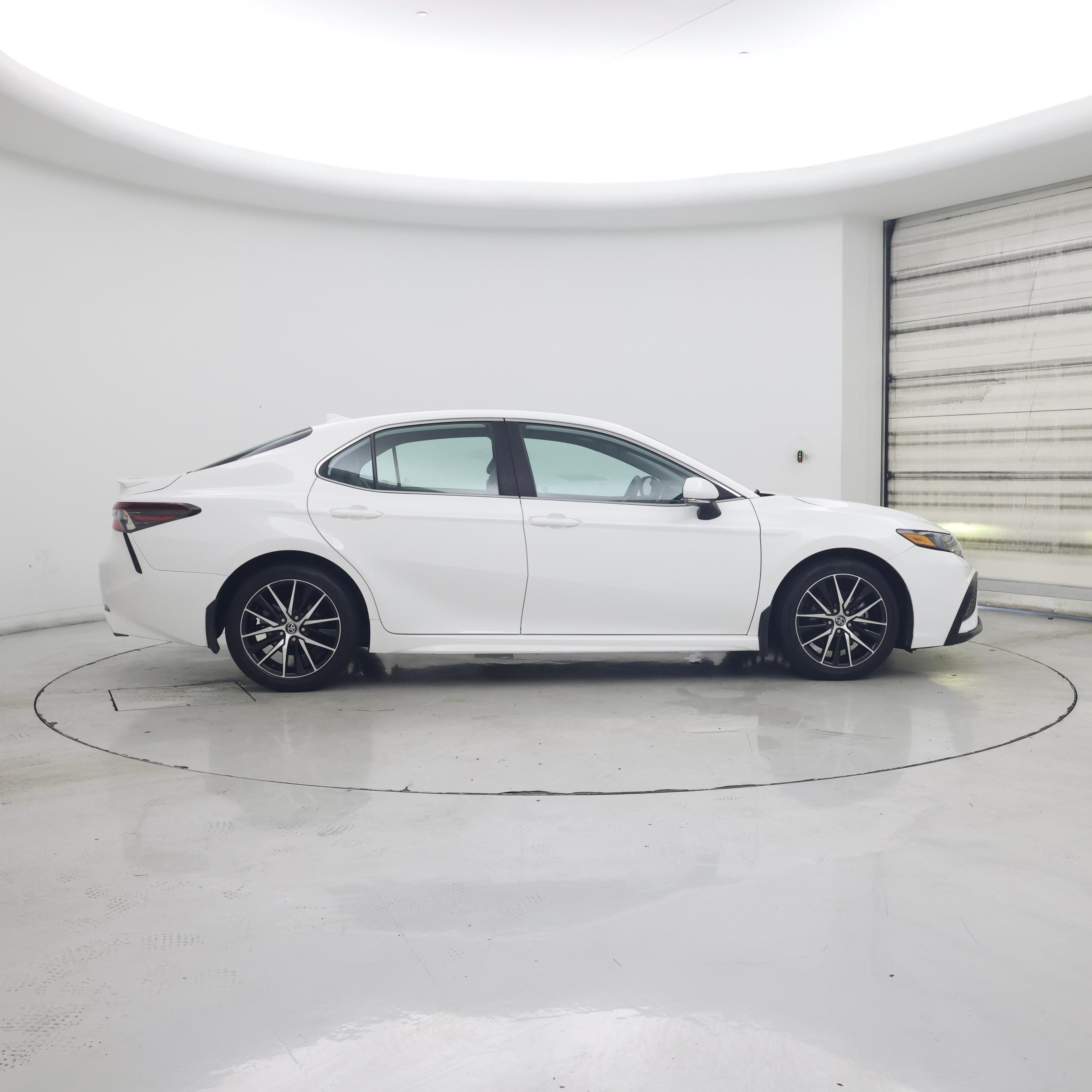 Thumbnail: 2023 Toyota Camry - 7