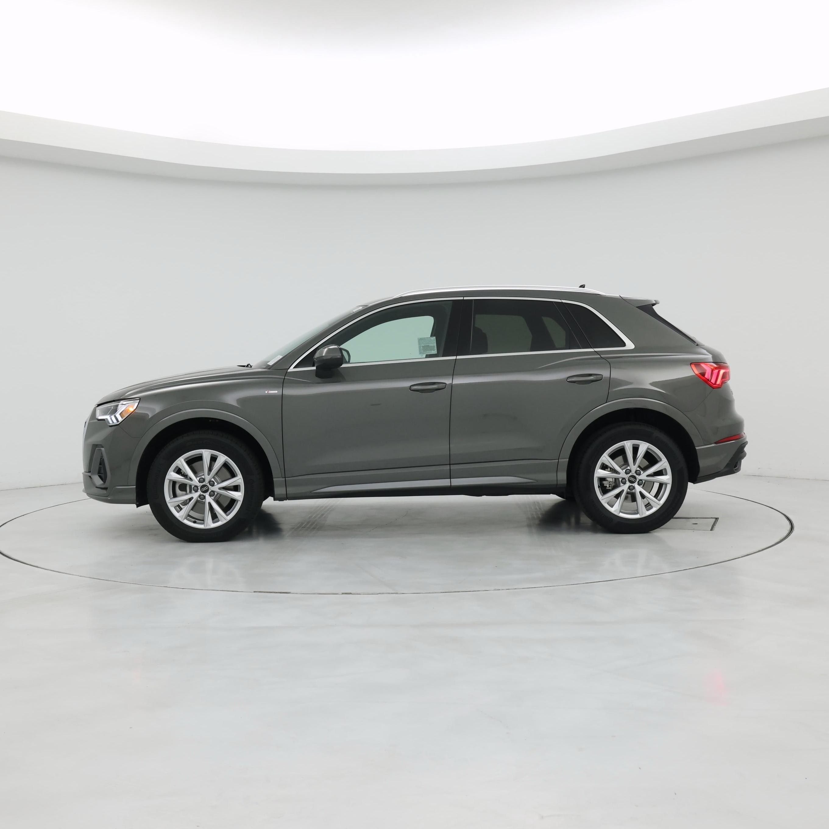 Thumbnail: 2025 Audi Q3 - 3