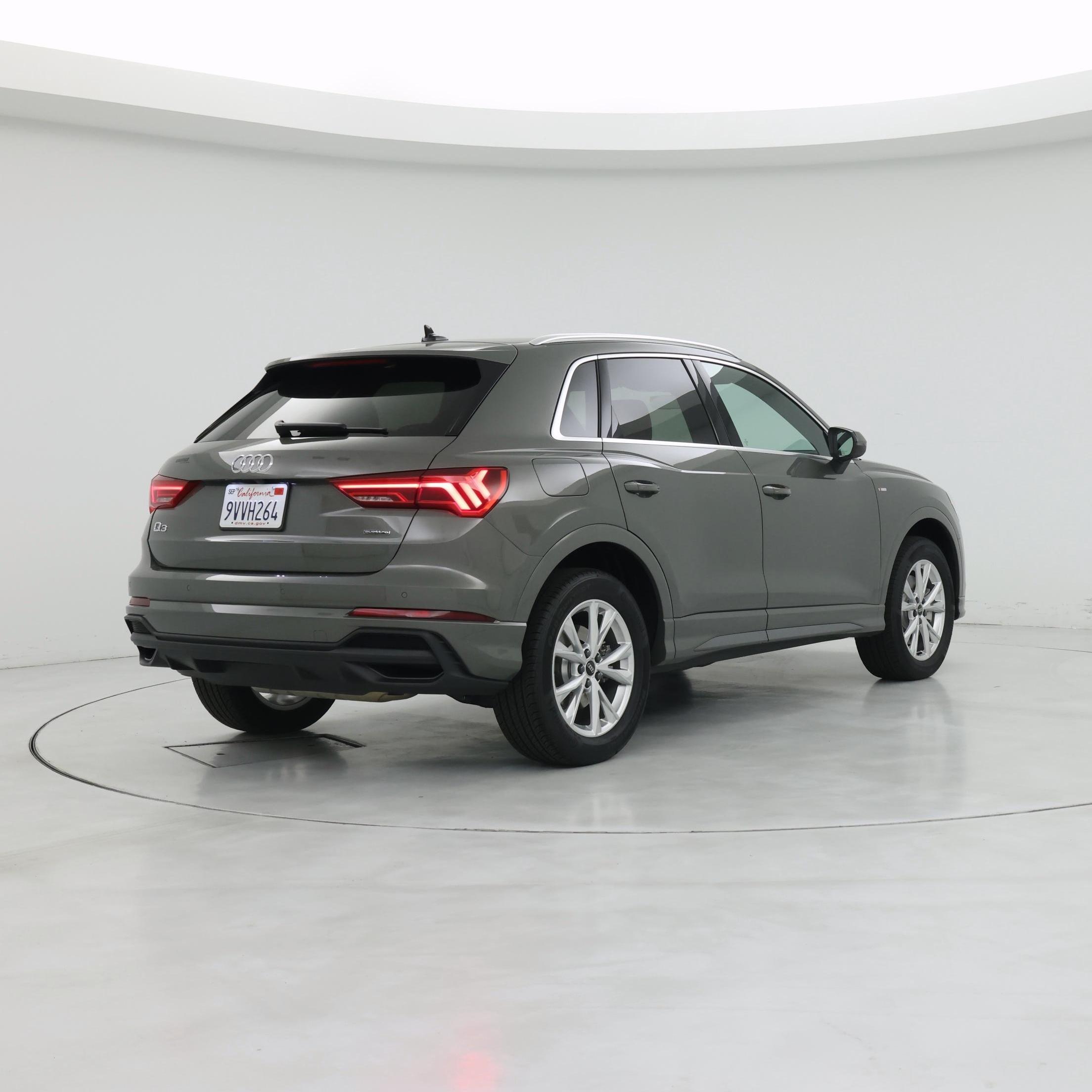Thumbnail: 2025 Audi Q3 - 8