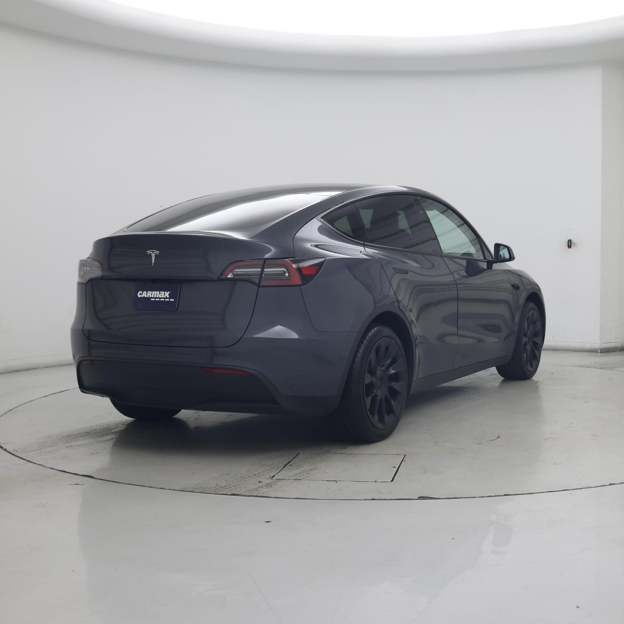 Thumbnail: 2023 Tesla Model Y - 8
