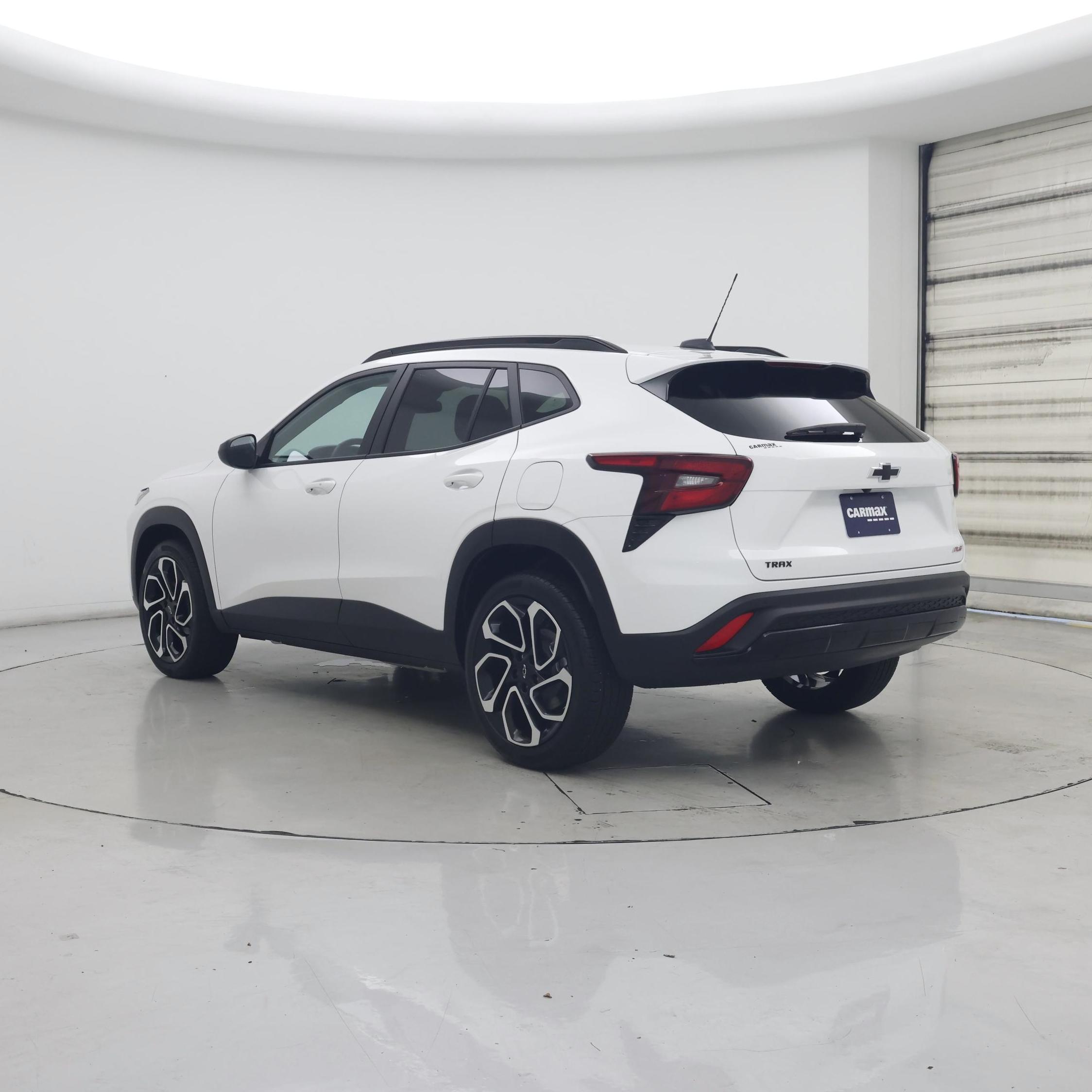 Thumbnail: 2025 Chevrolet Trax - 2