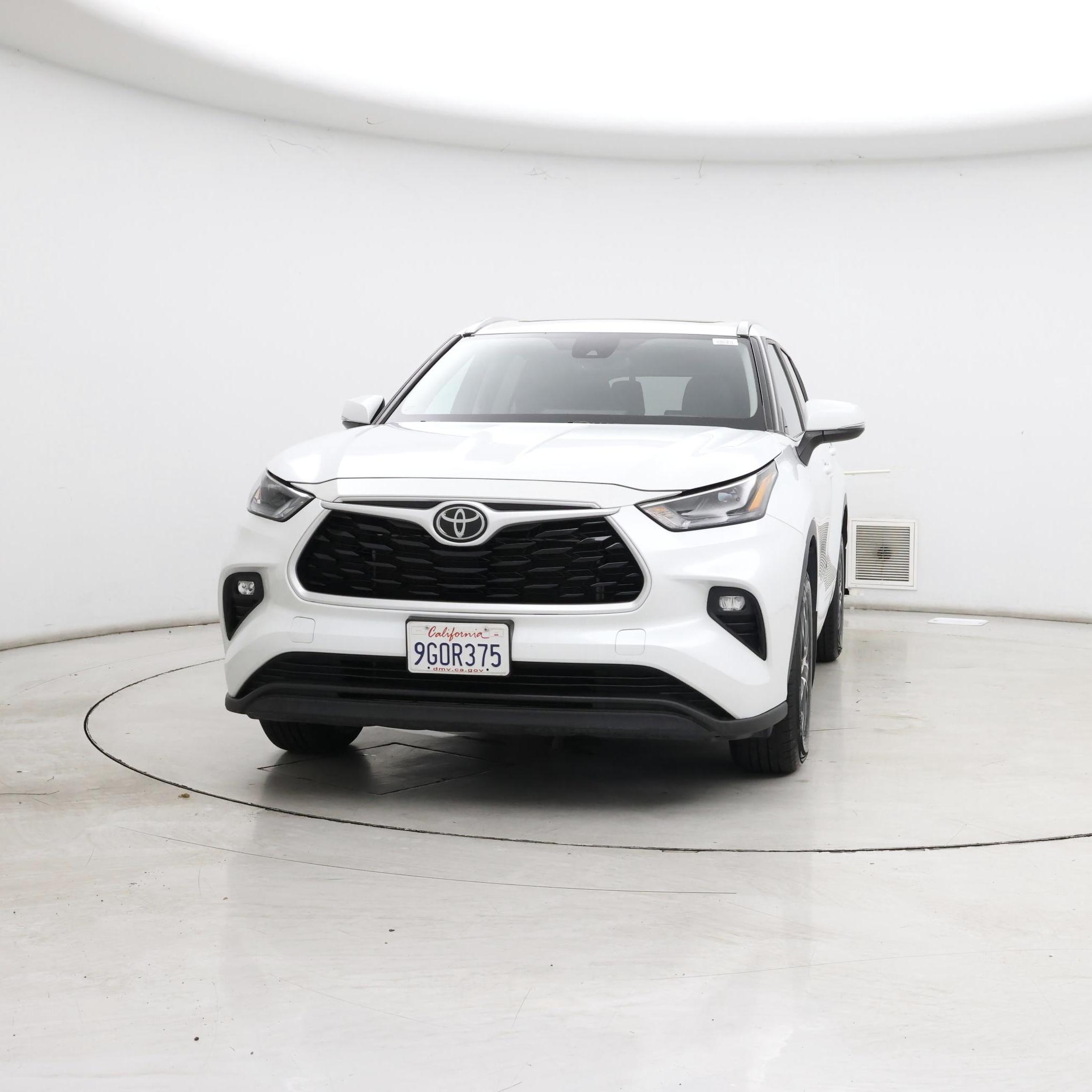 Thumbnail: 2023 Toyota Highlander - 5