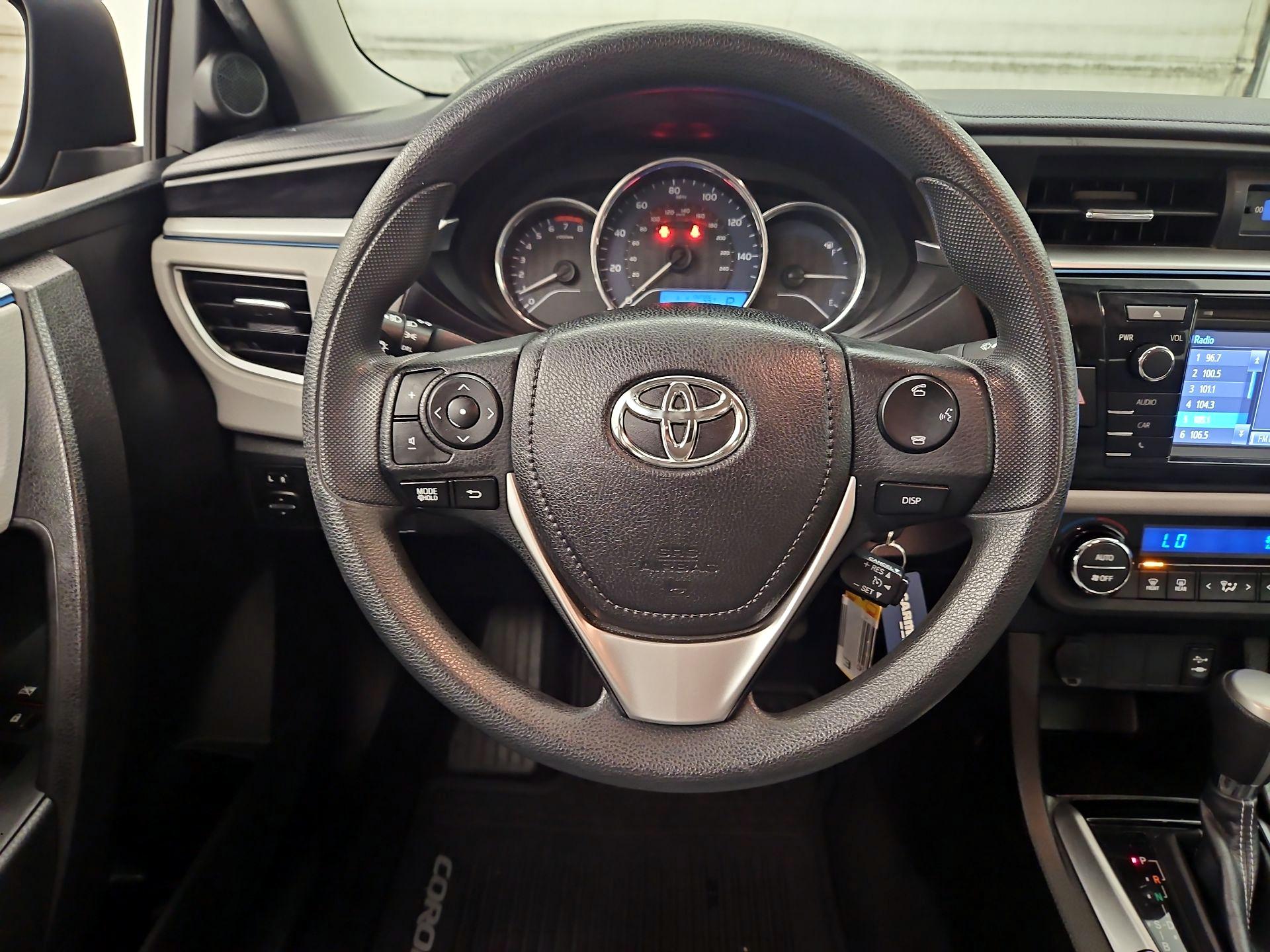 Thumbnail: 2016 Toyota Corolla - 10