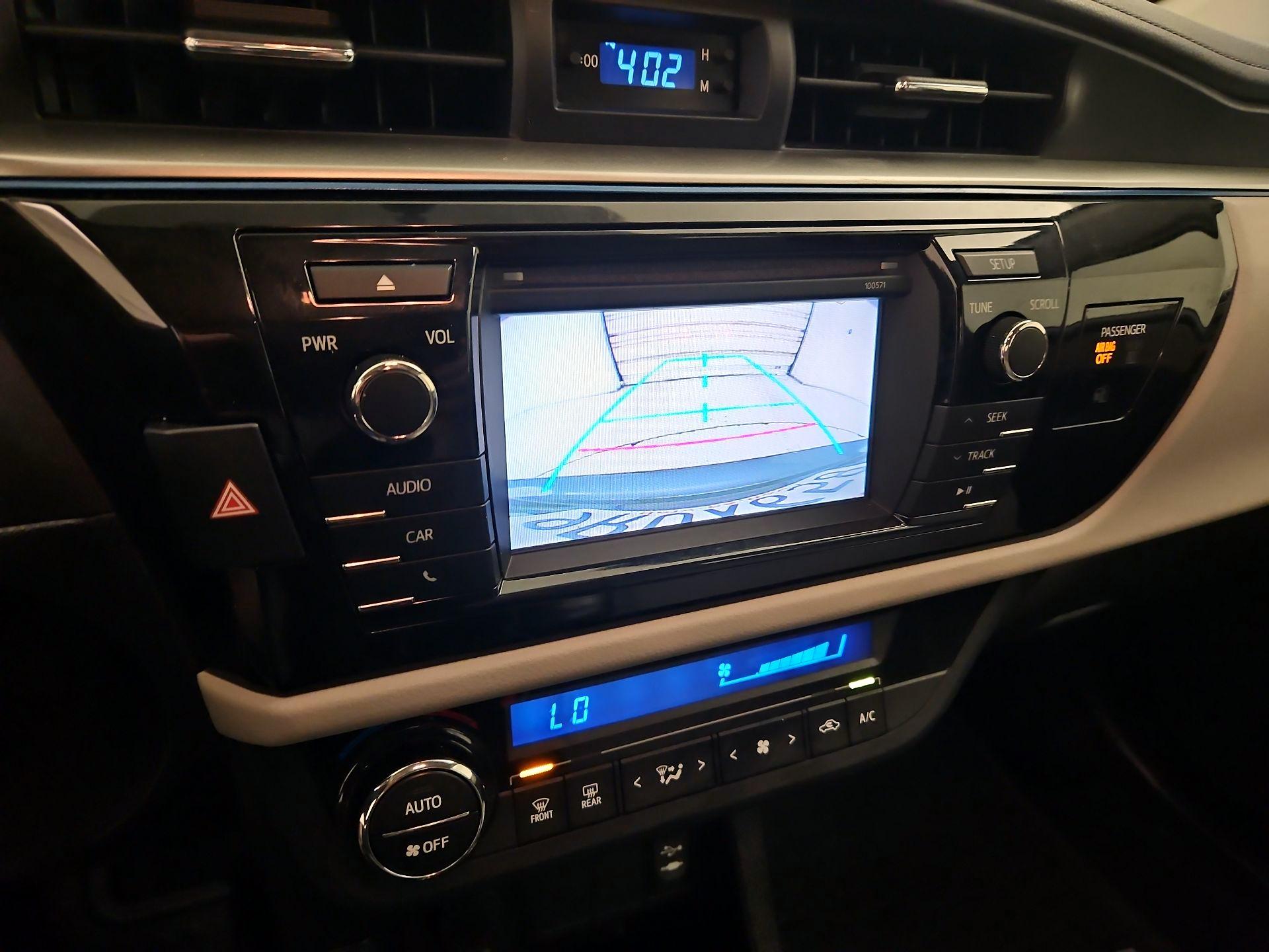Thumbnail: 2016 Toyota Corolla - 14