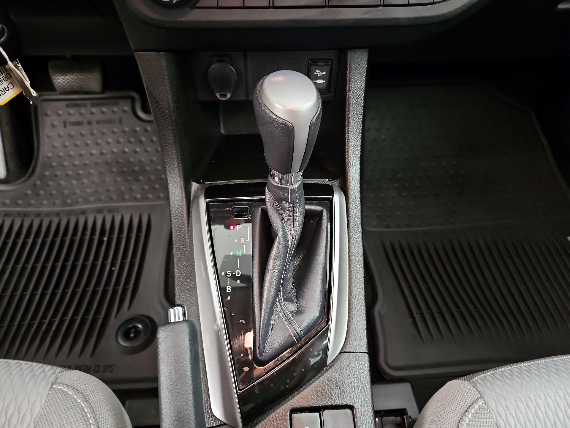 Thumbnail: 2016 Toyota Corolla - 17