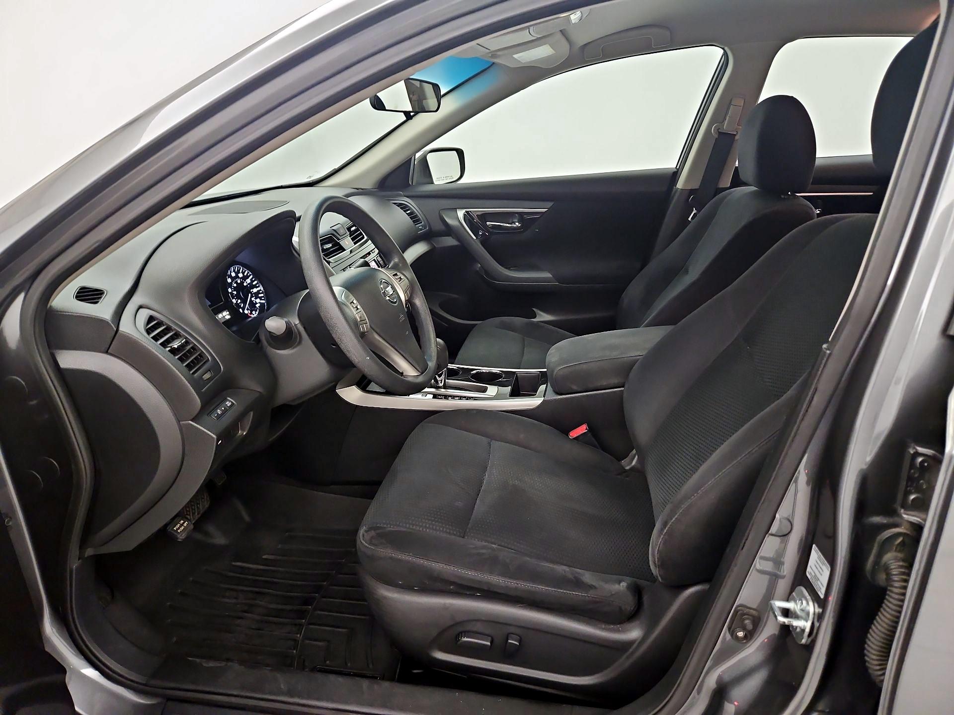 Thumbnail: 2014 Nissan Altima - 11