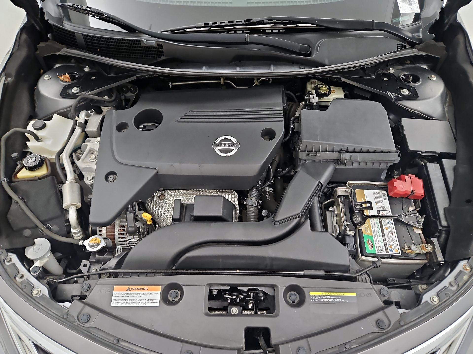 Thumbnail: 2014 Nissan Altima - 20