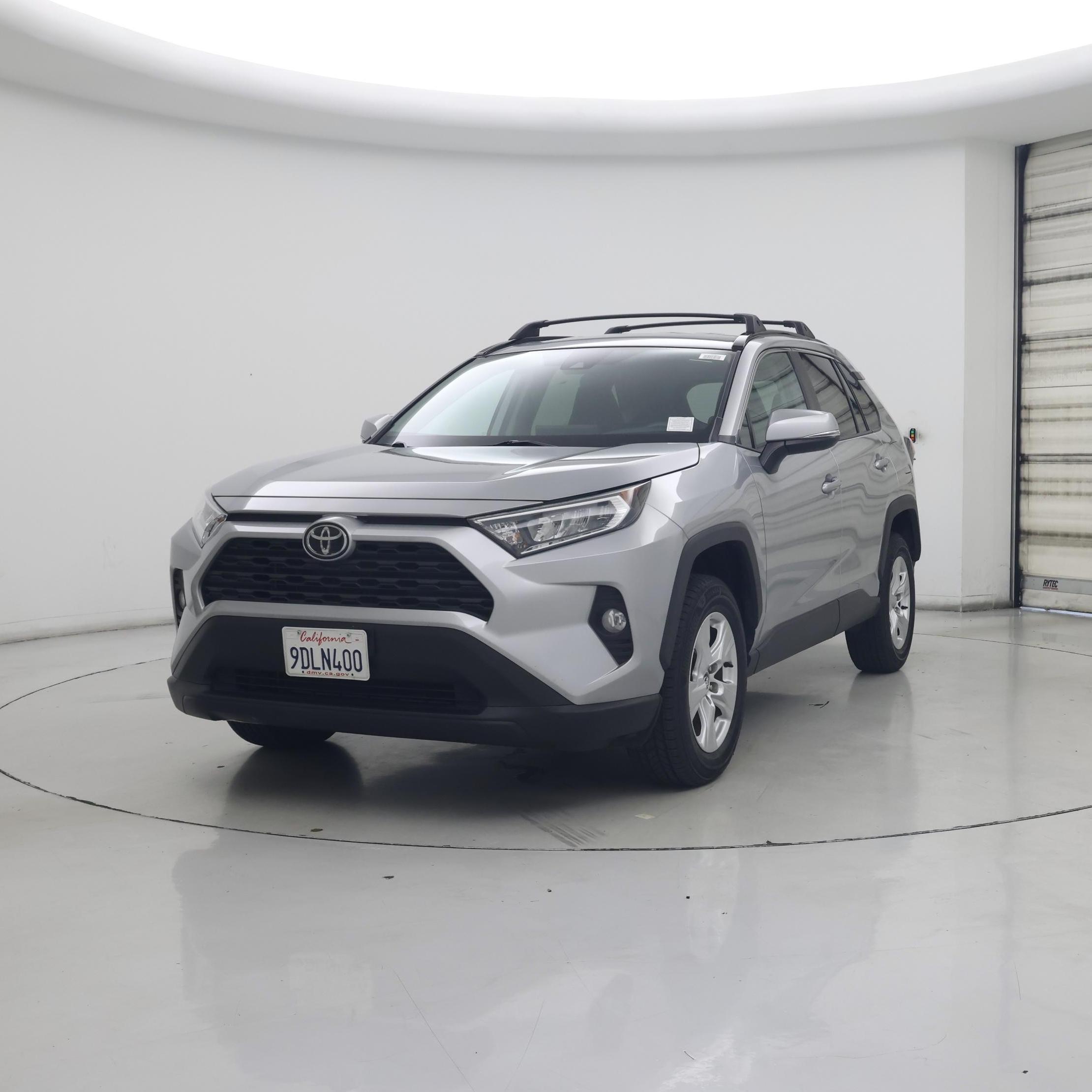 Thumbnail: 2020 Toyota RAV4 - 4