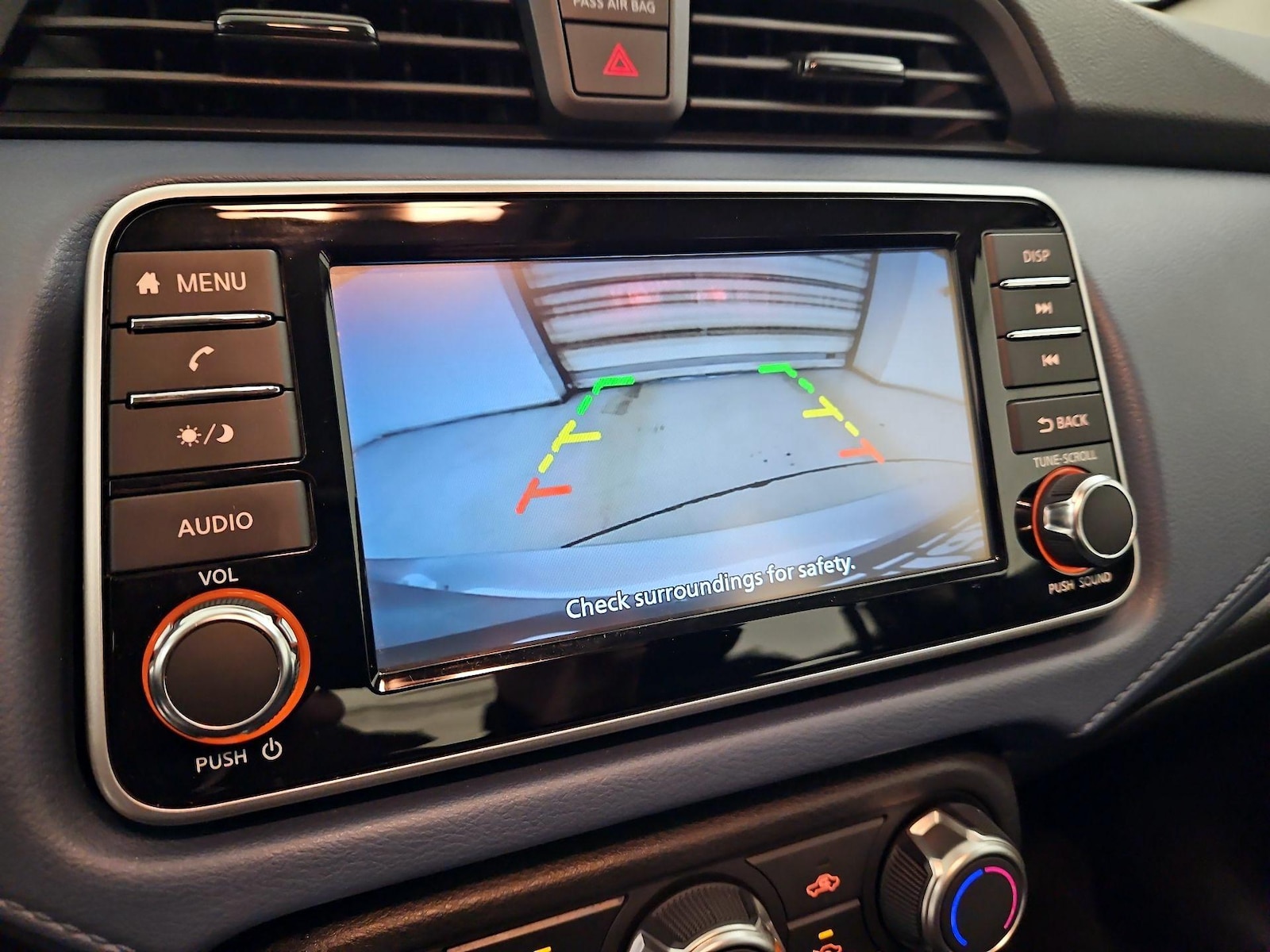 2025 Nissan Versa Sedan SV - Photo 15