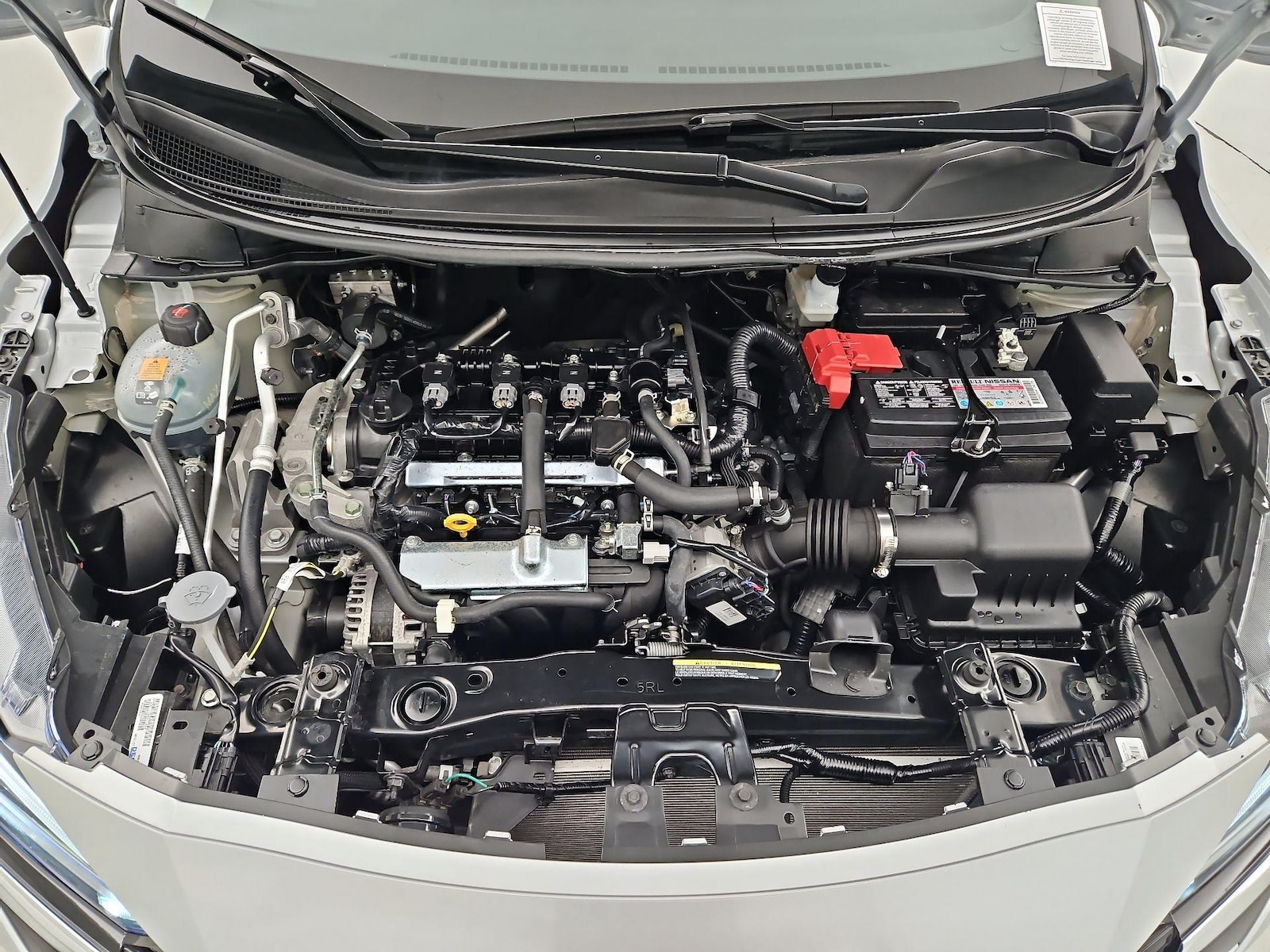 2025 Nissan Versa Sedan SV - Photo 23