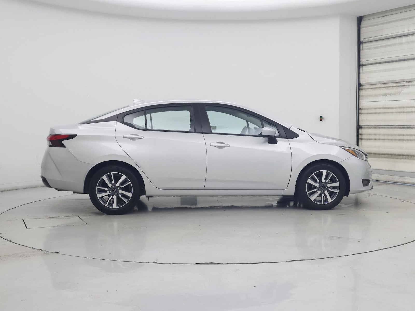 2025 Nissan Versa Sedan SV - Photo 8