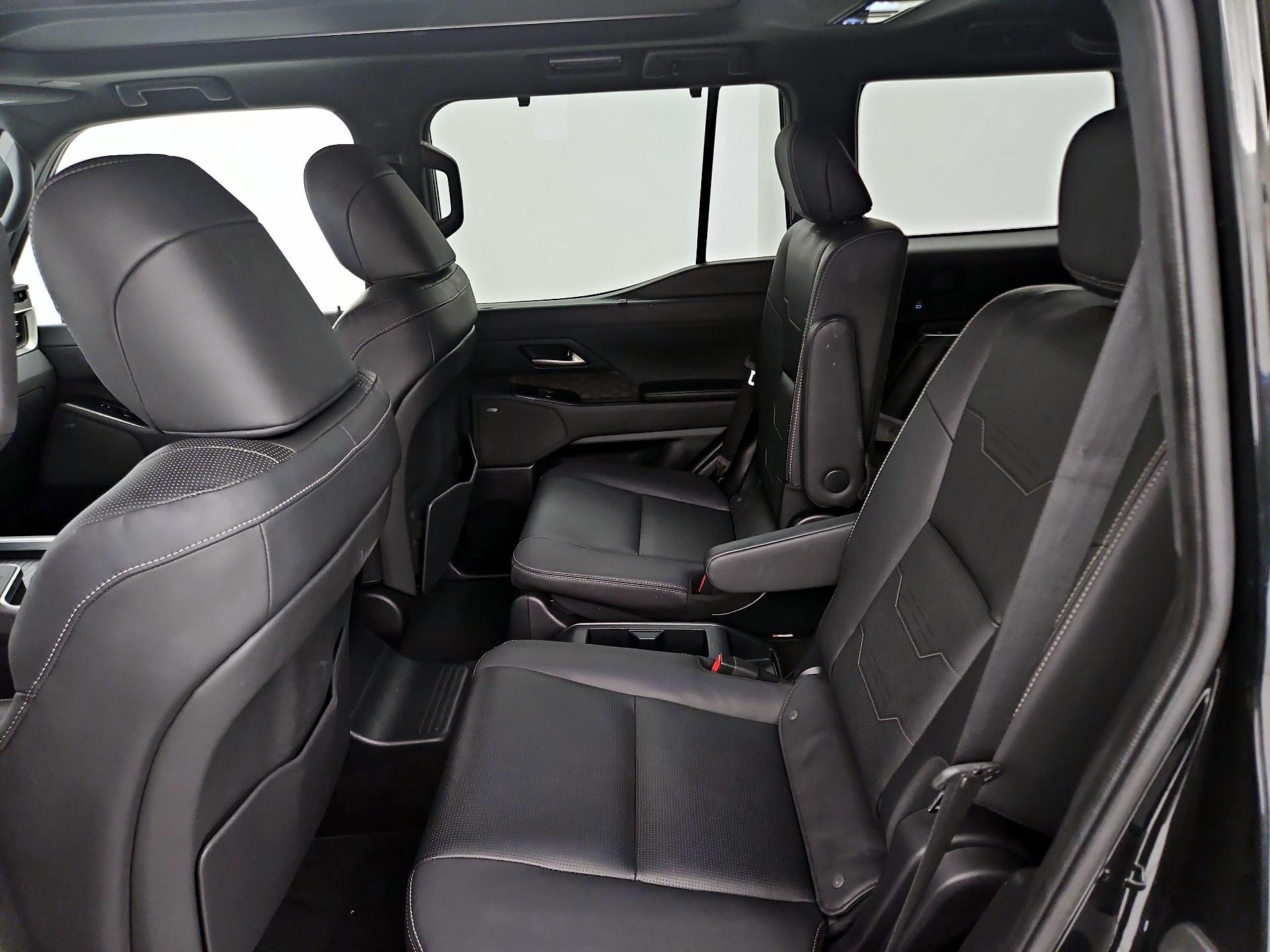 Thumbnail: 2024 Lexus GX - 19