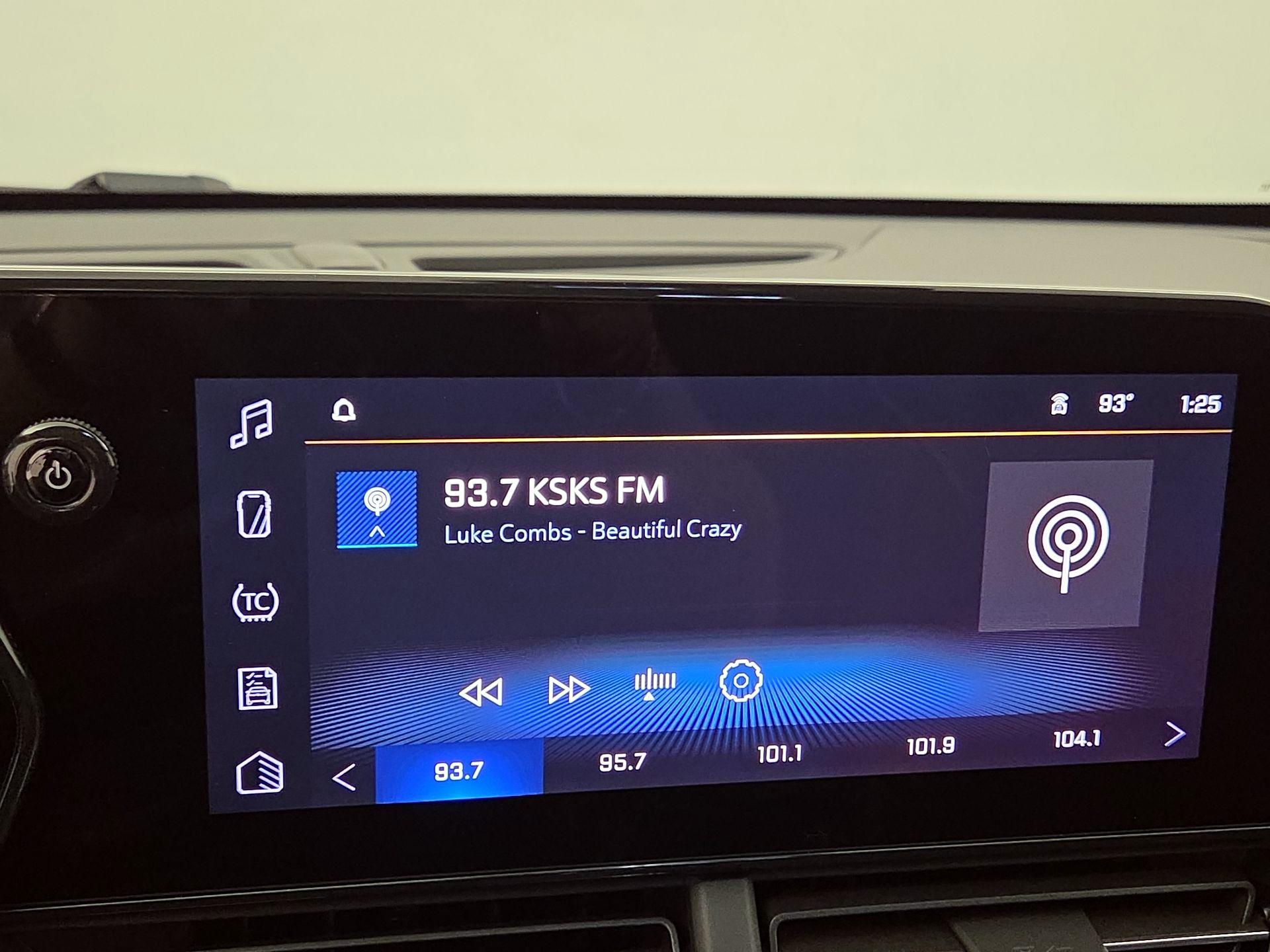 Thumbnail: 2025 Chevrolet Trax - 15