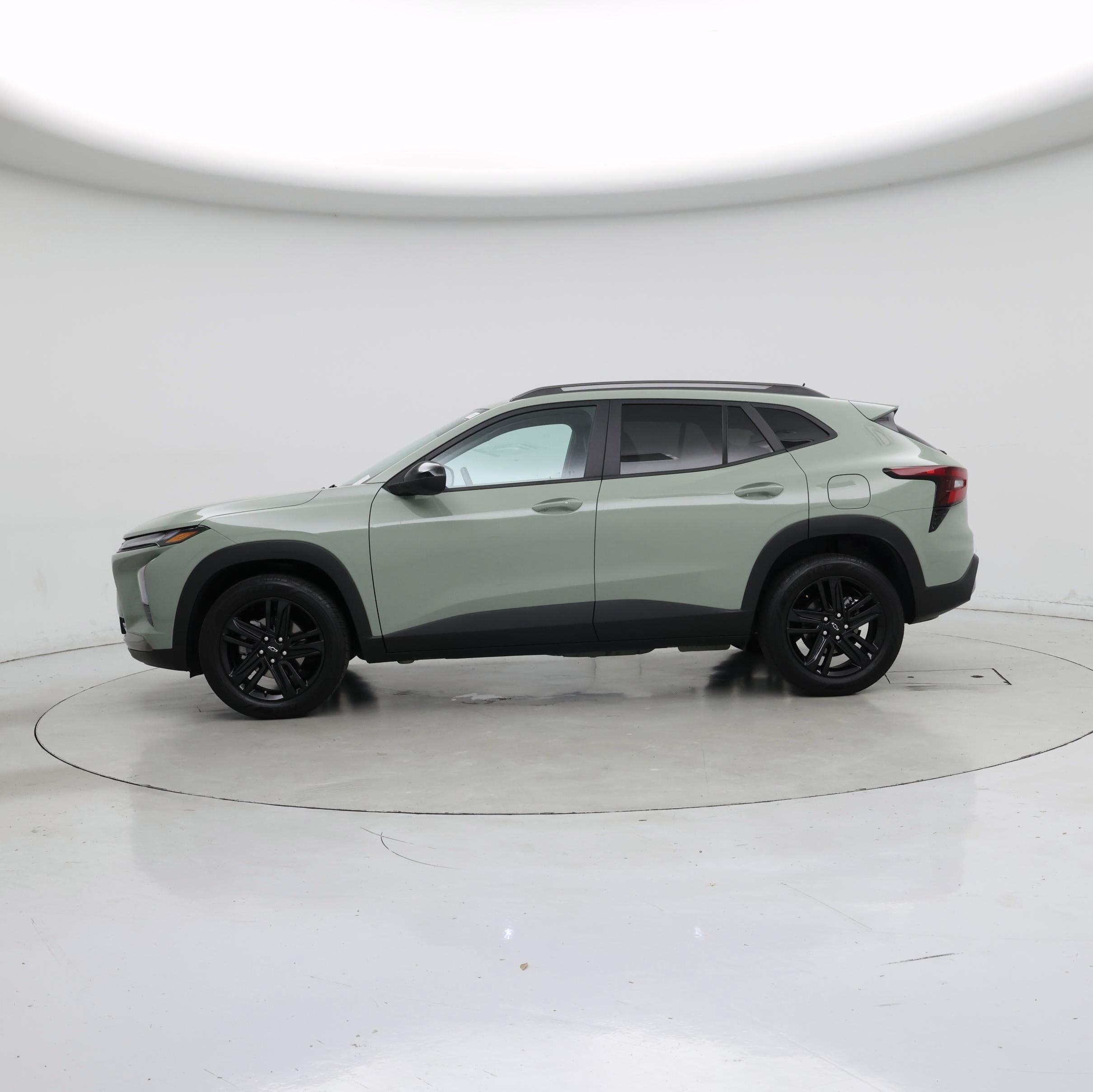 Thumbnail: 2025 Chevrolet Trax - 3