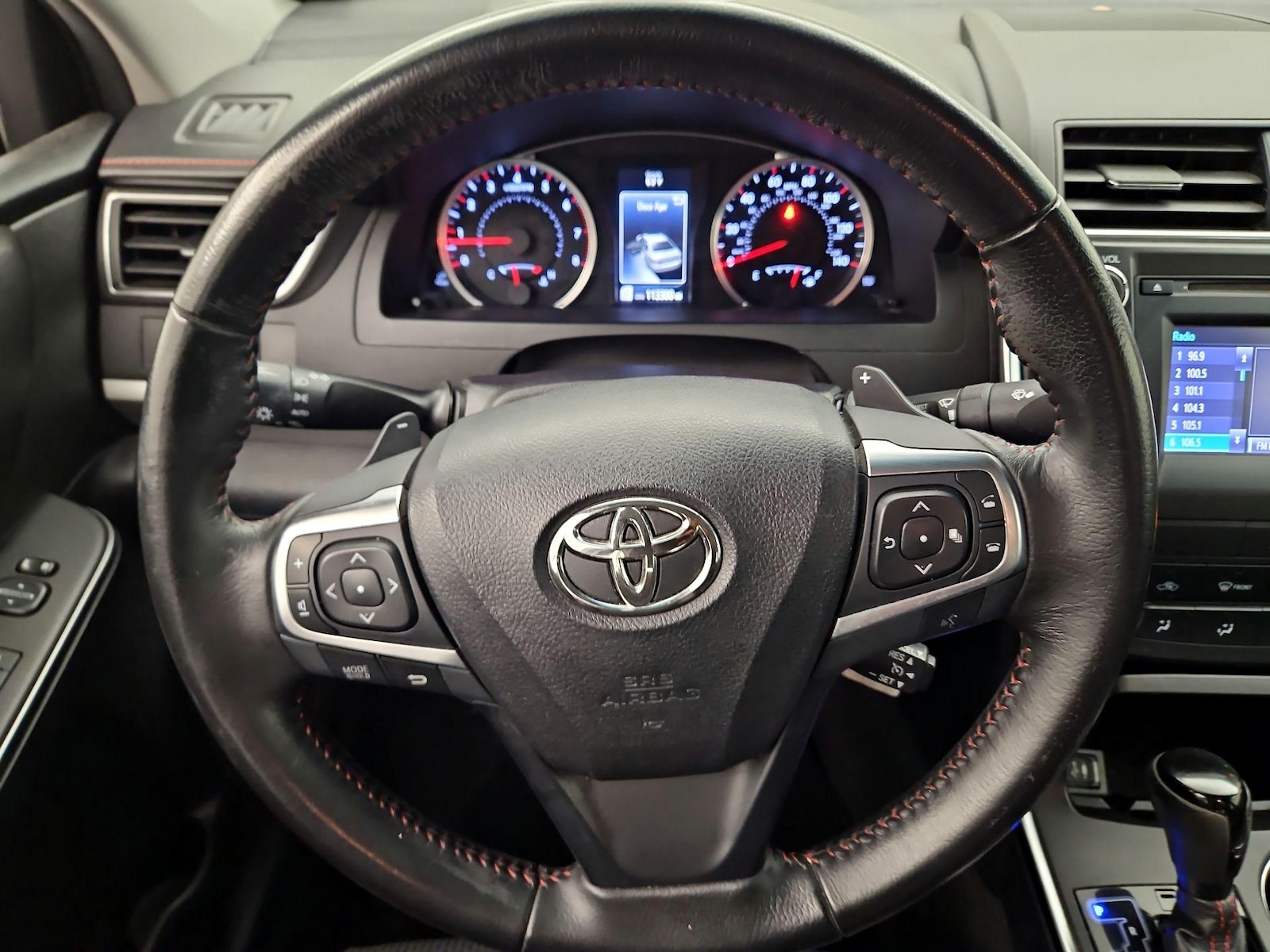 2016 Toyota Camry Special Edition - Photo 11