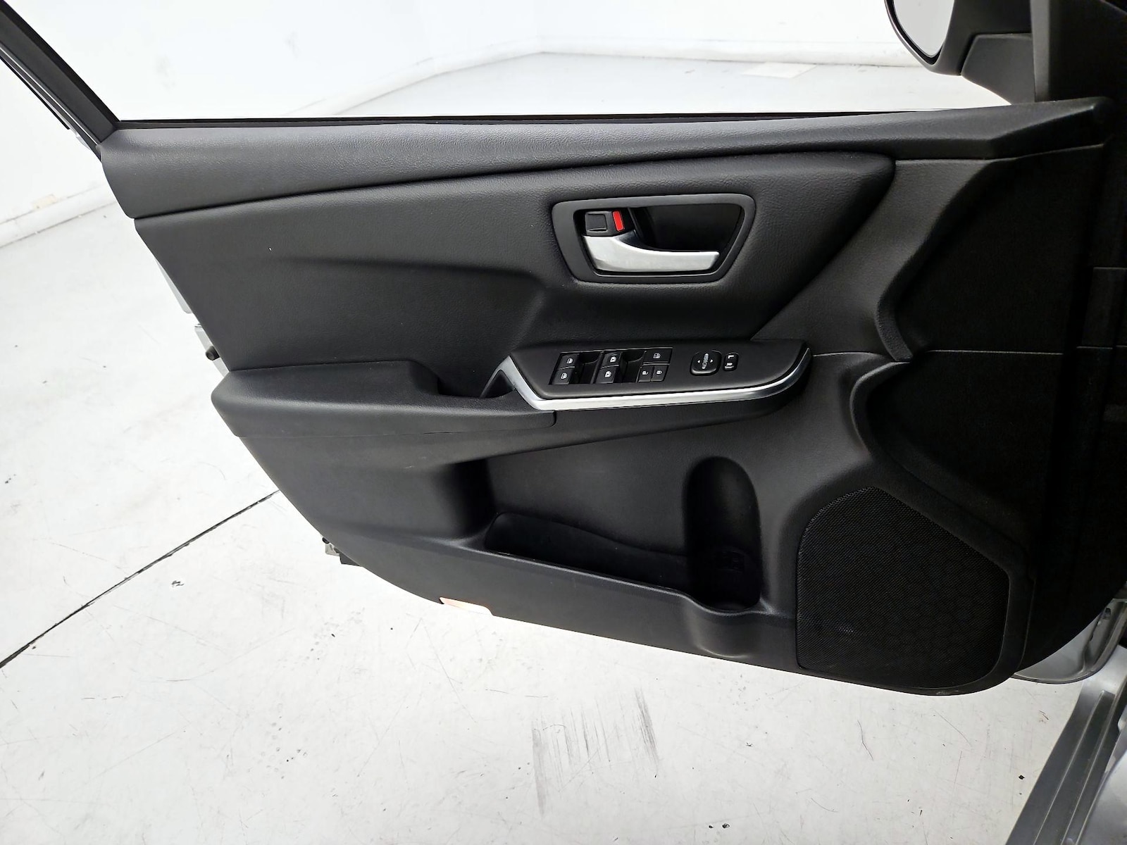 2016 Toyota Camry Special Edition - Photo 13