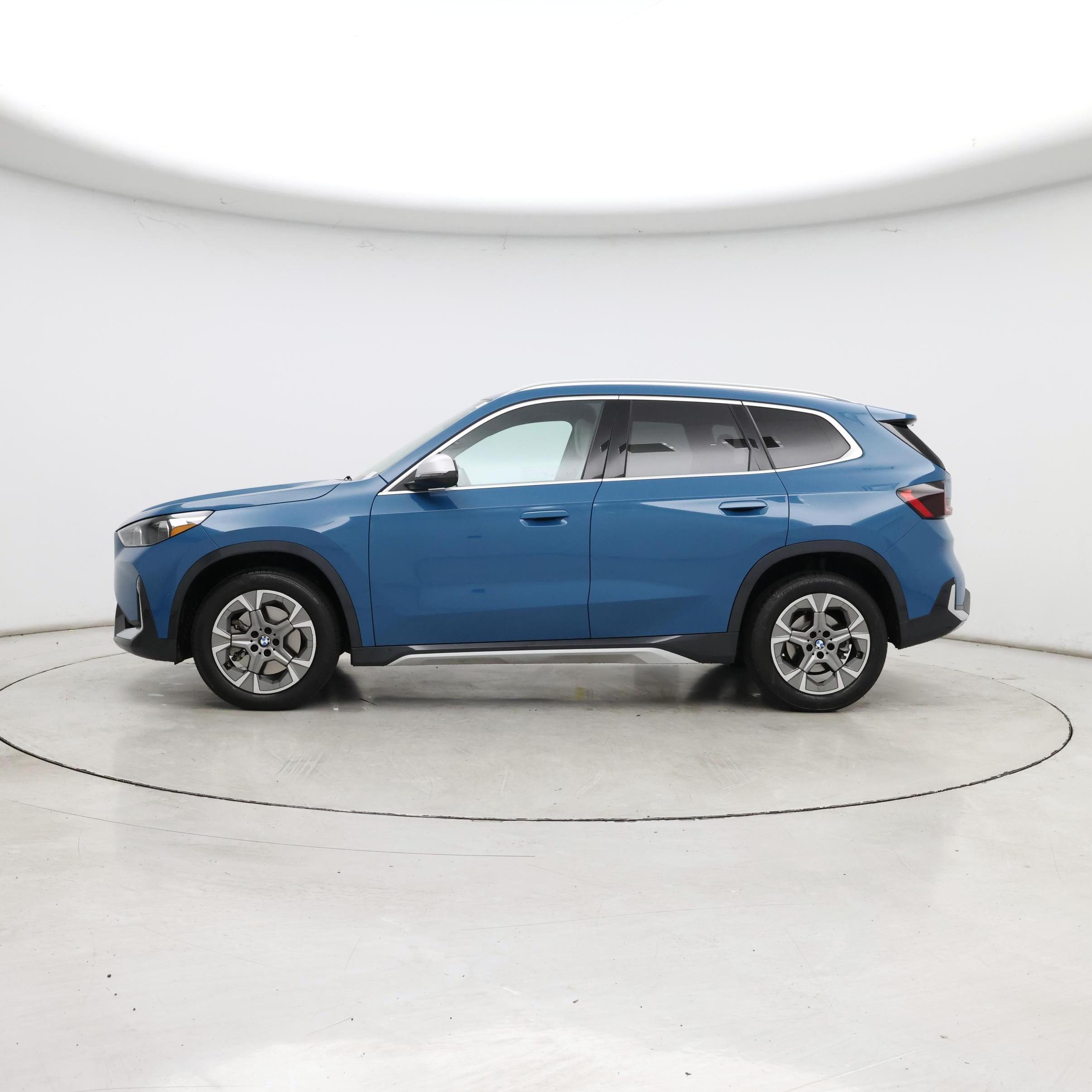 Thumbnail: 2024 BMW X1 - 3