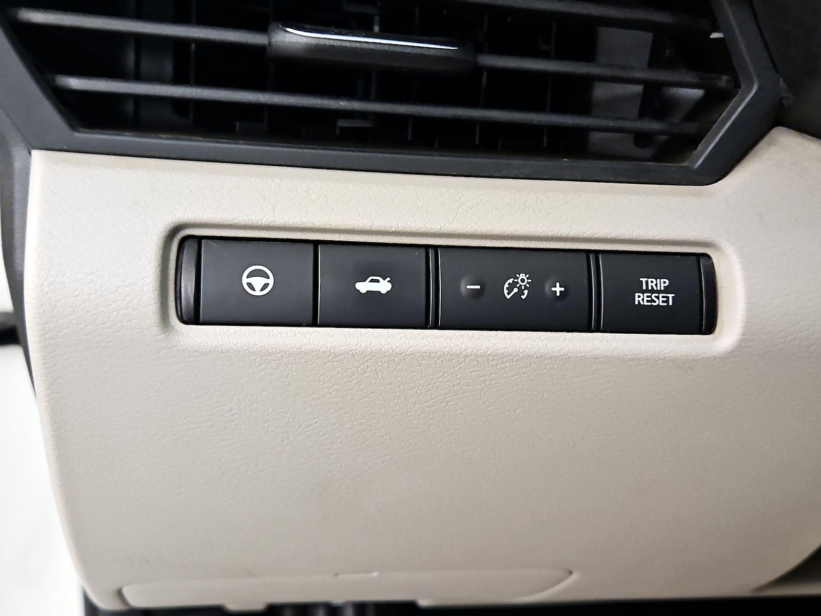 2019 Nissan Altima SV - Photo 14