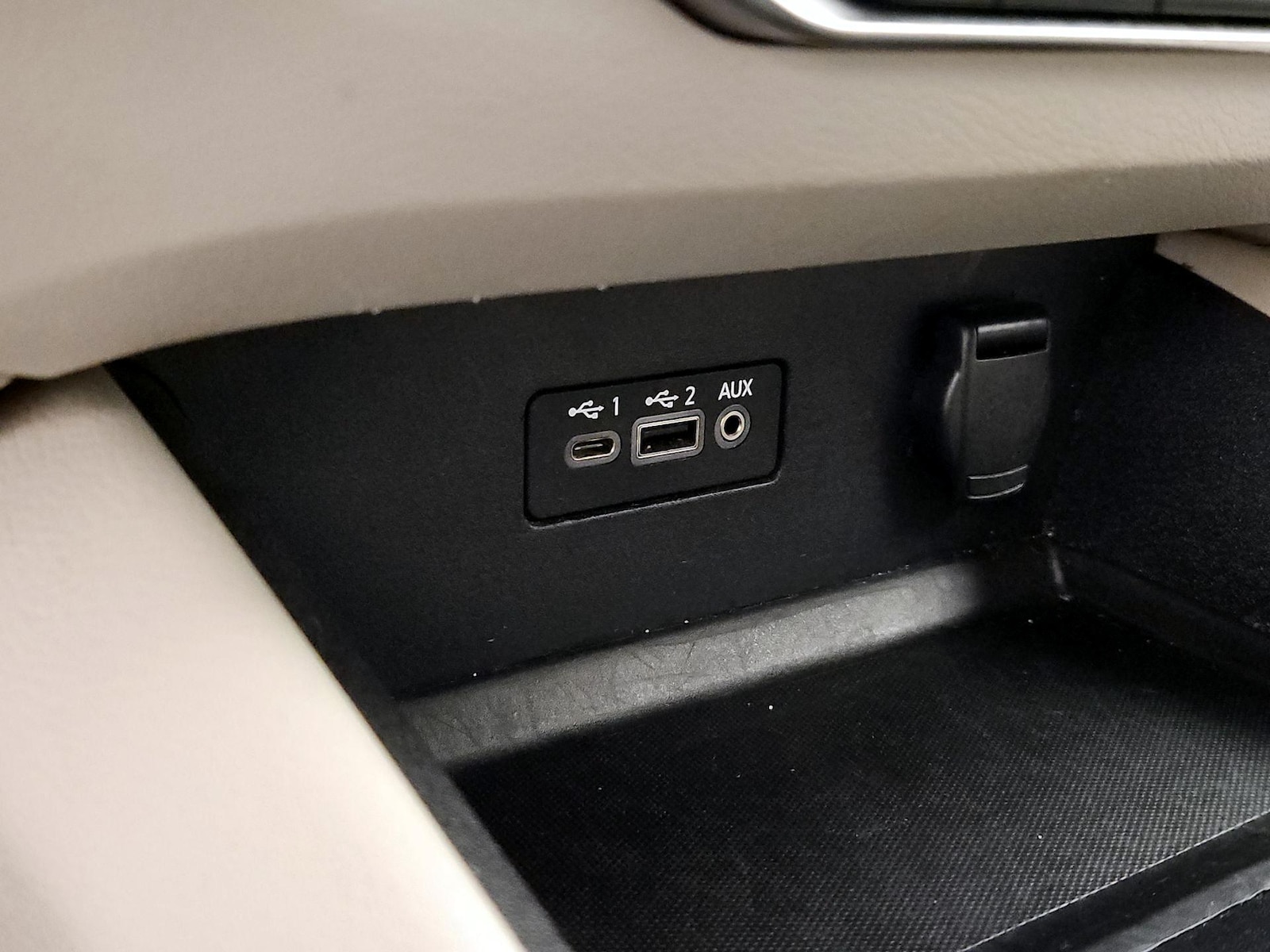 2019 Nissan Altima SV - Photo 19