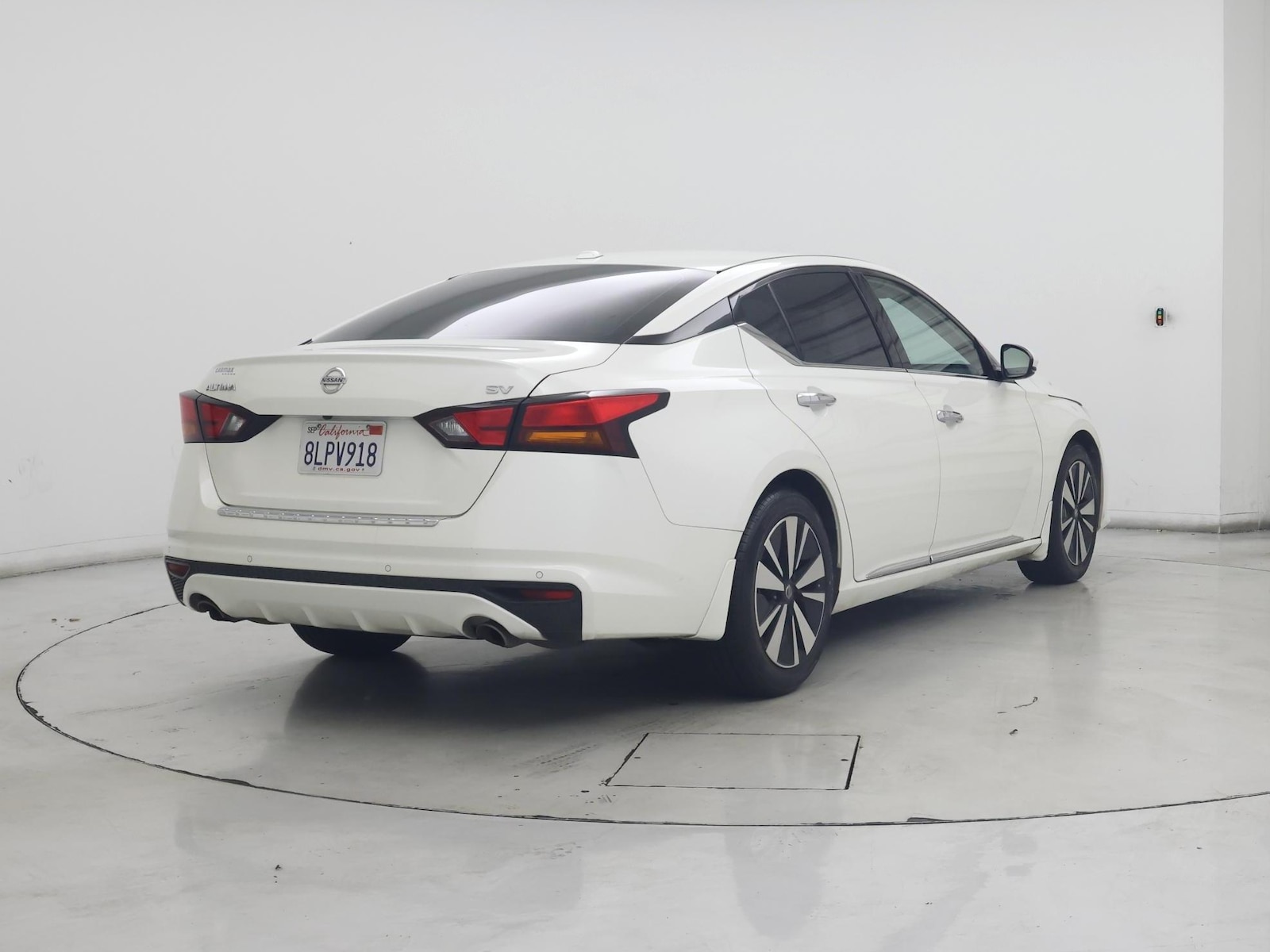 2019 Nissan Altima SV - Photo 9