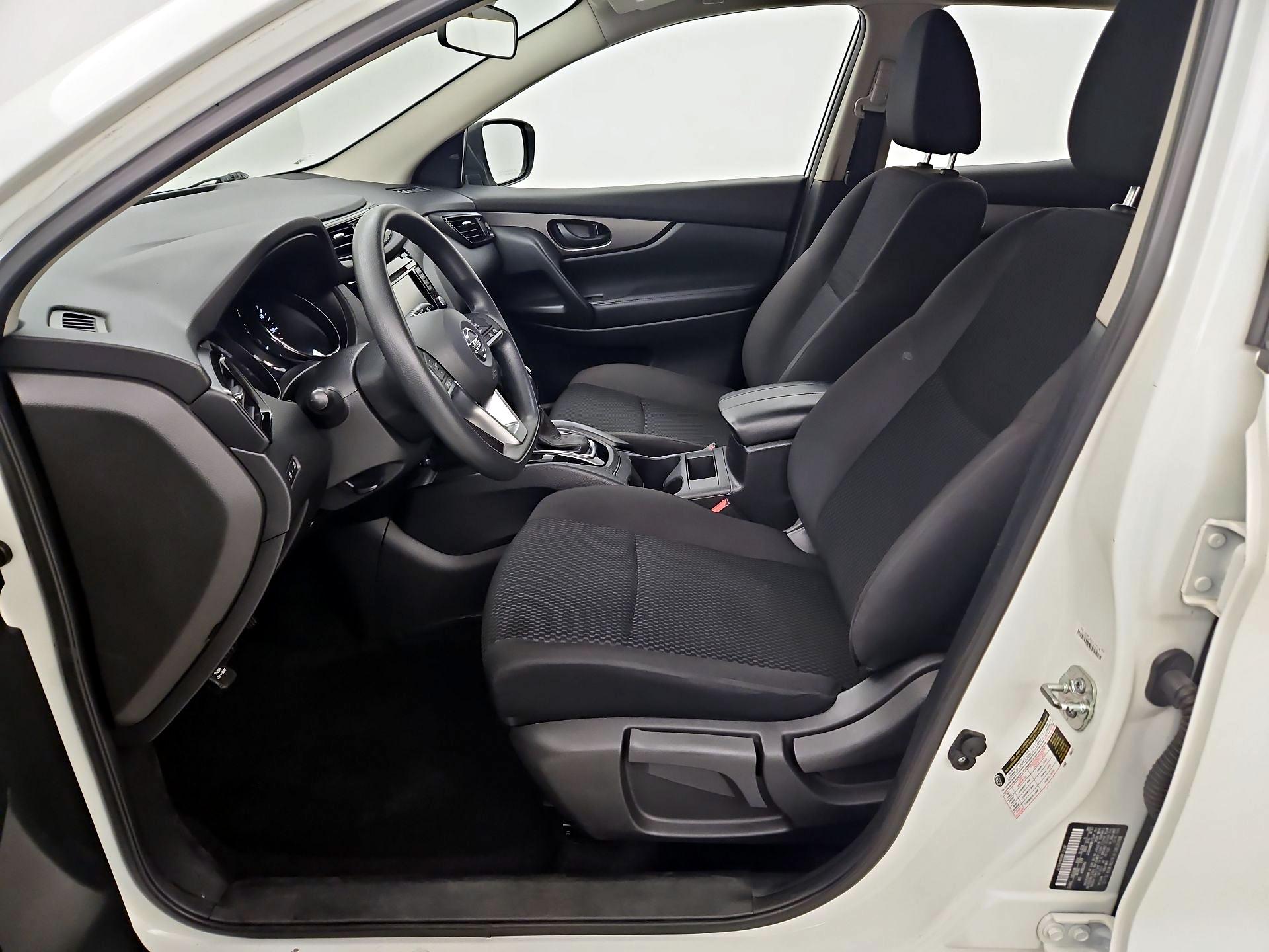 Thumbnail: 2021 Nissan Rogue Sport - 11