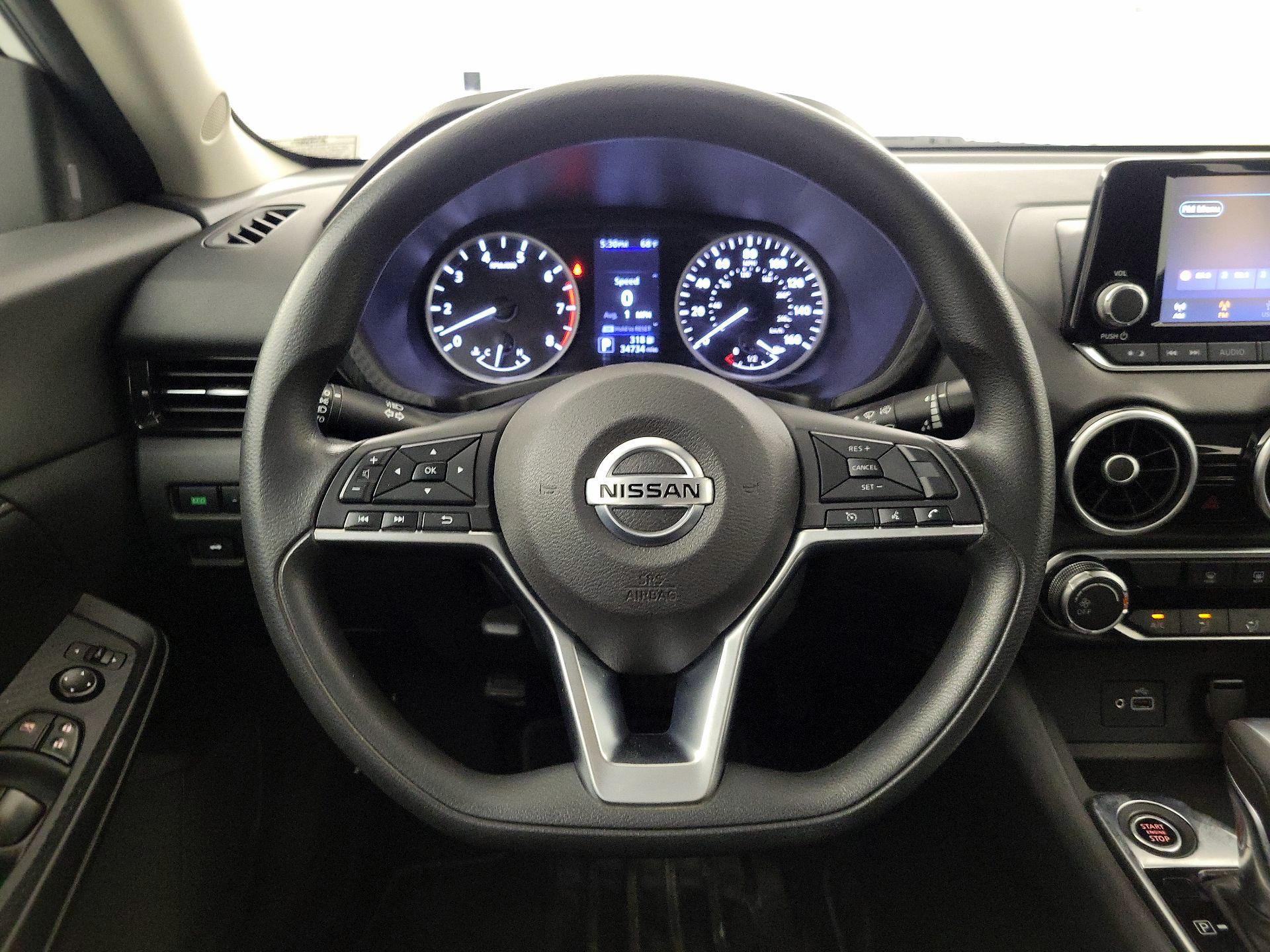 Thumbnail: 2020 Nissan Sentra - 10