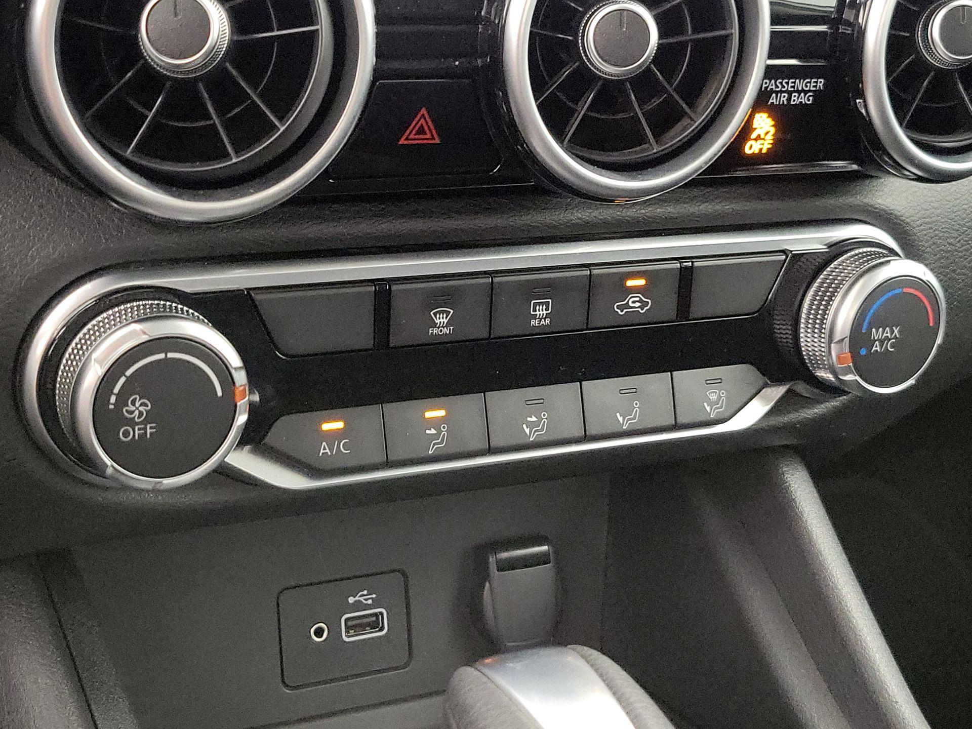 Thumbnail: 2020 Nissan Sentra - 16