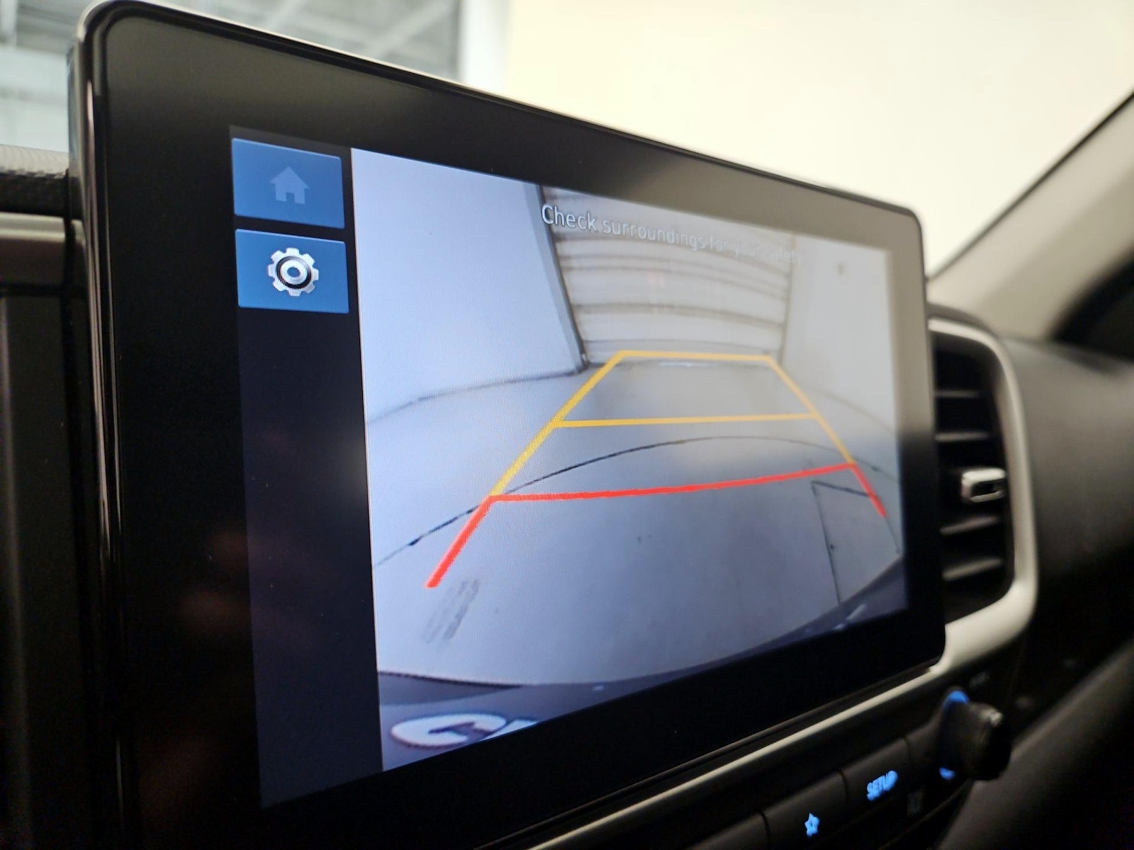 2025 Hyundai Venue SEL - Photo 6