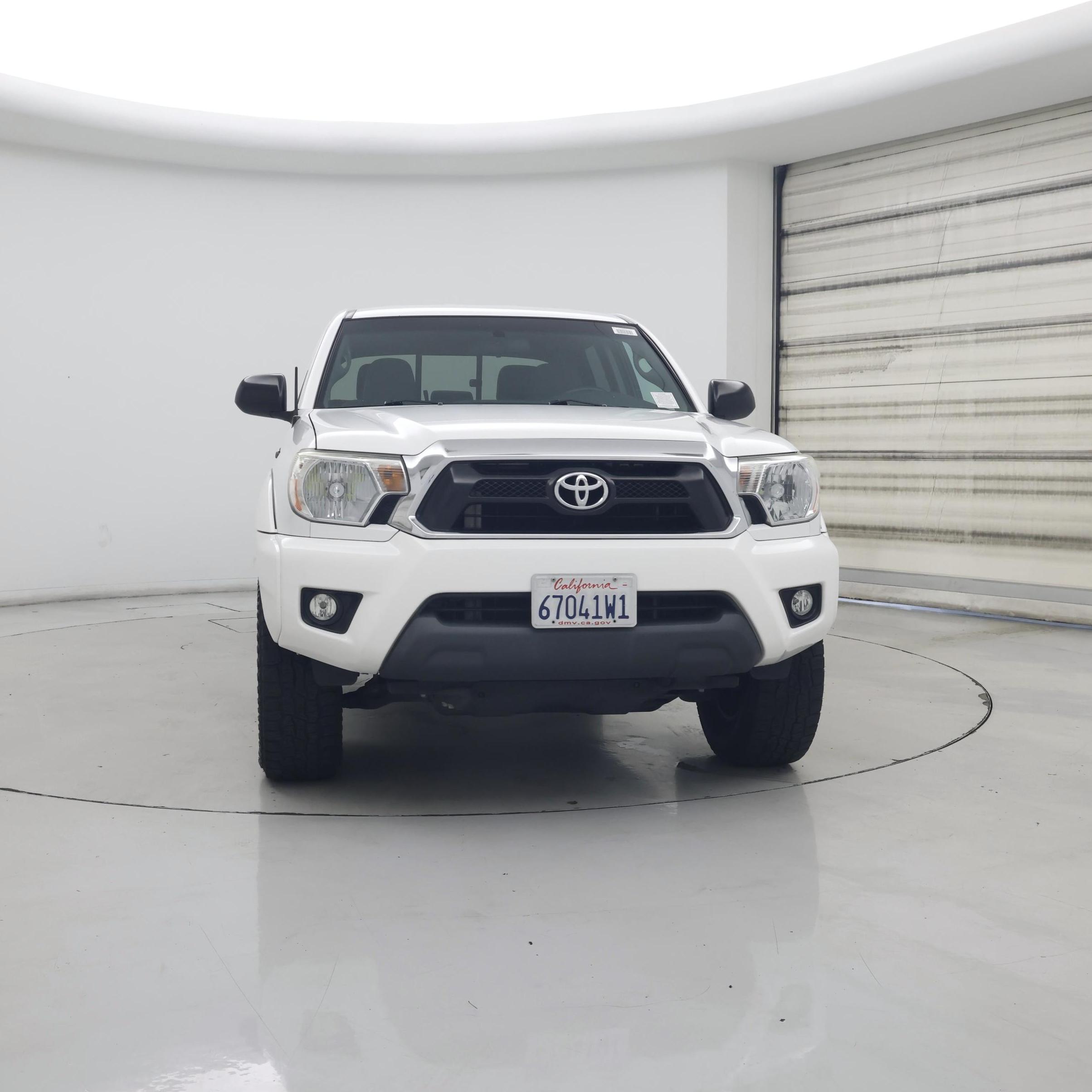 Thumbnail: 2015 Toyota Tacoma - 5