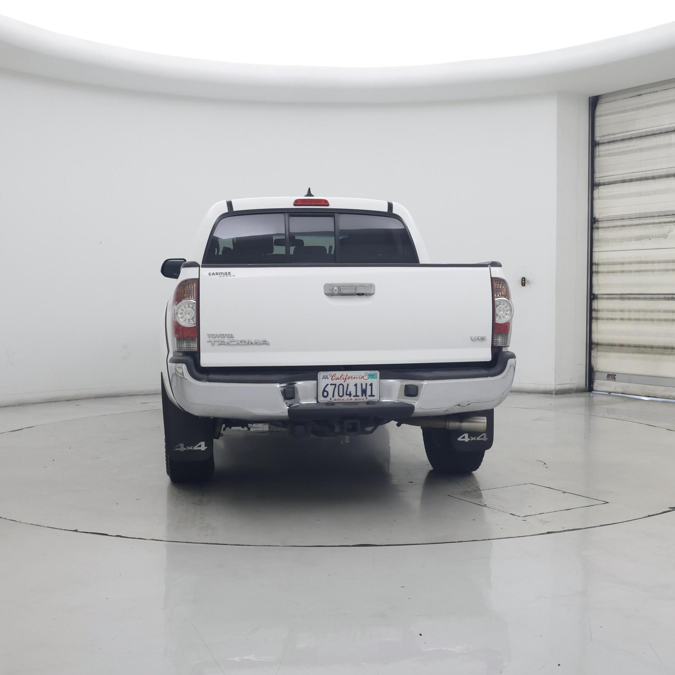 Thumbnail: 2015 Toyota Tacoma - 6