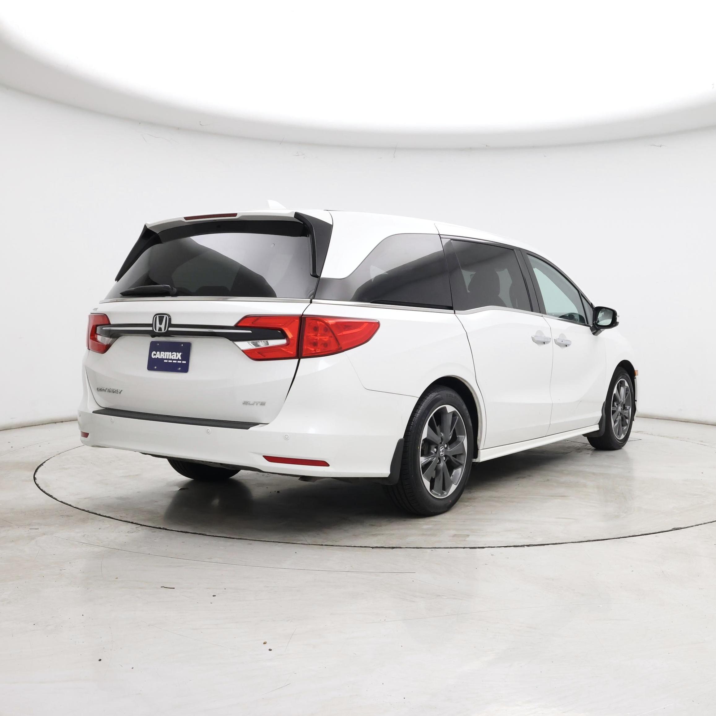 Thumbnail: 2023 Honda Odyssey - 8