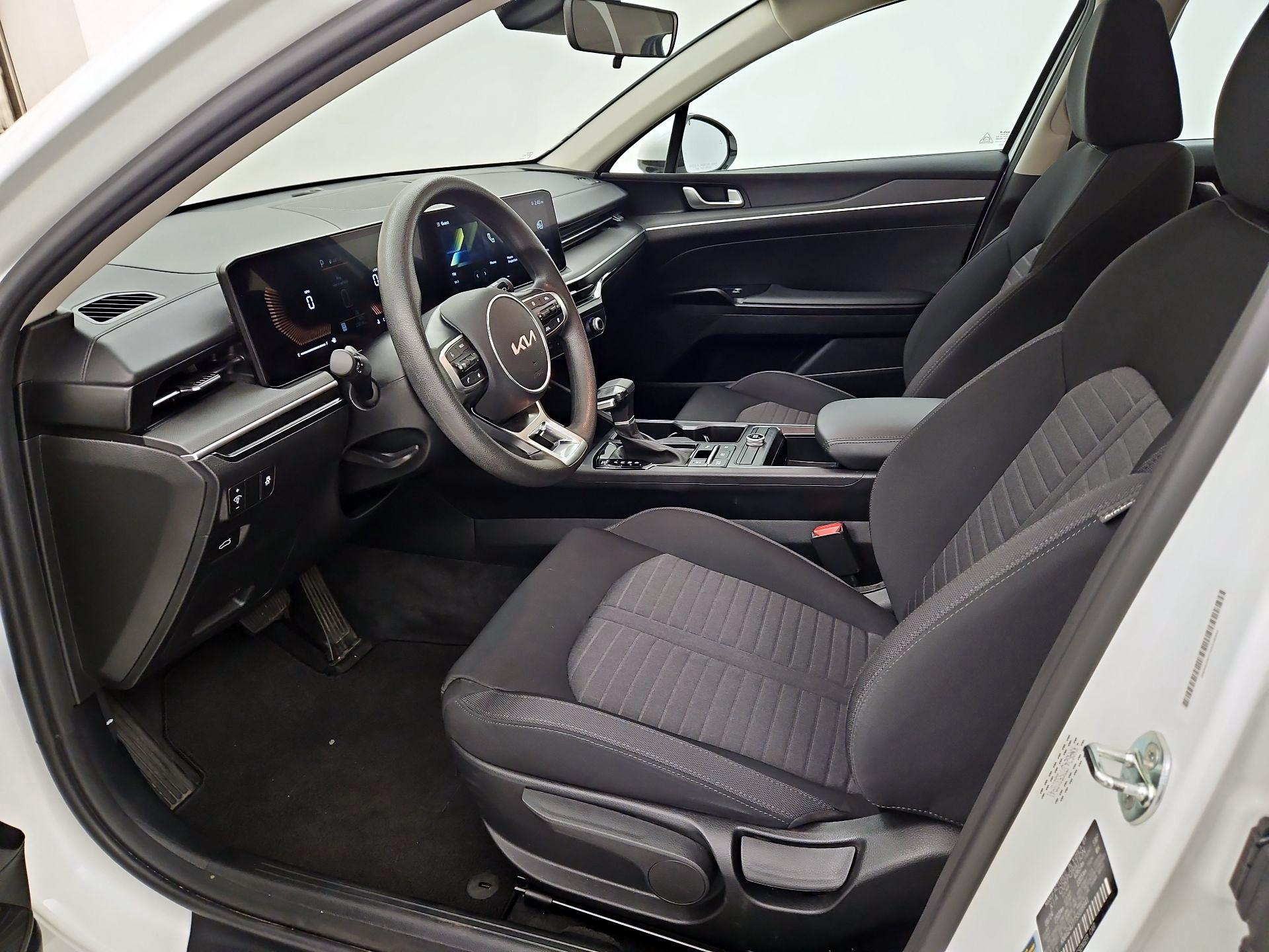 Thumbnail: 2025 Kia K5 - 11