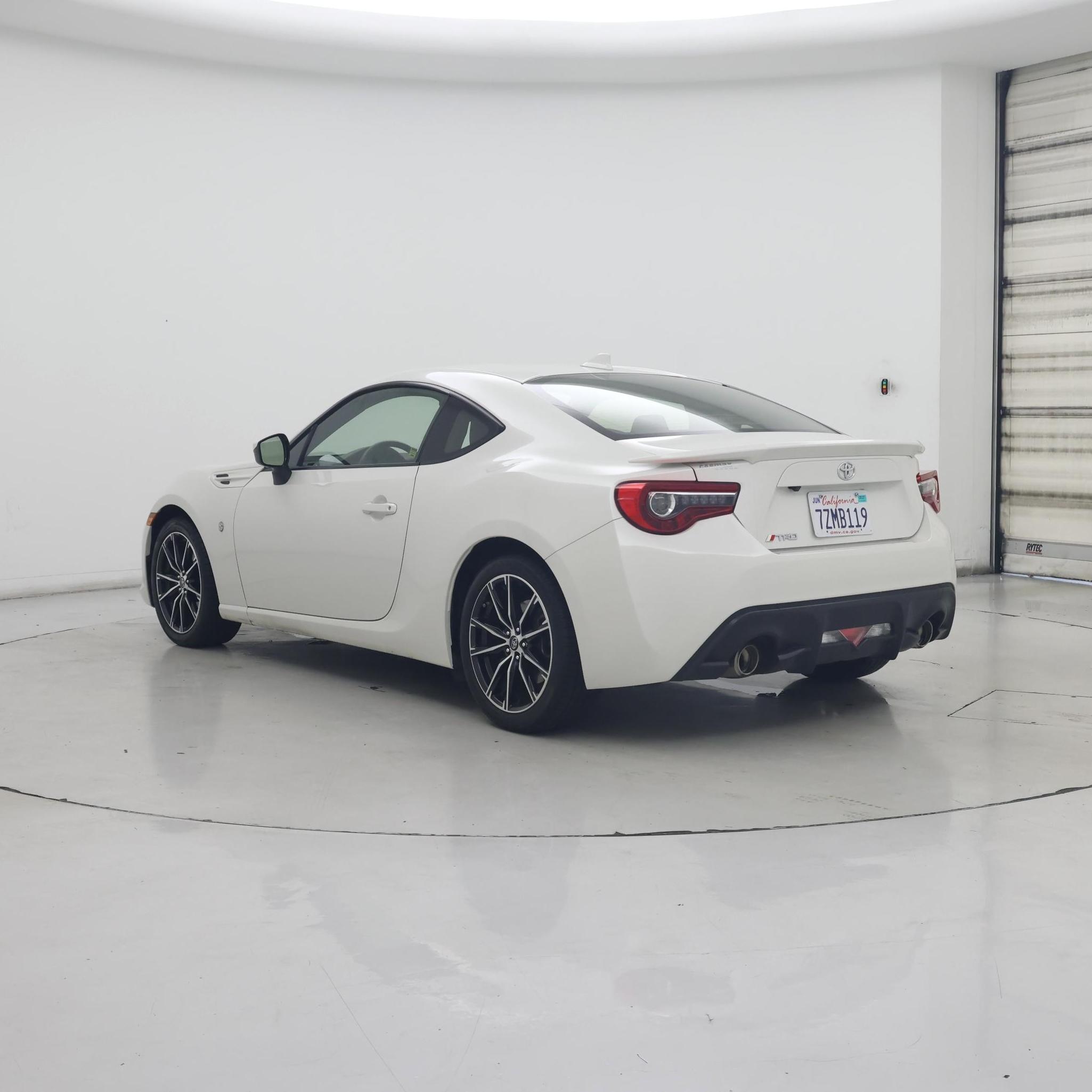 Thumbnail: 2017 Toyota 86 - 2