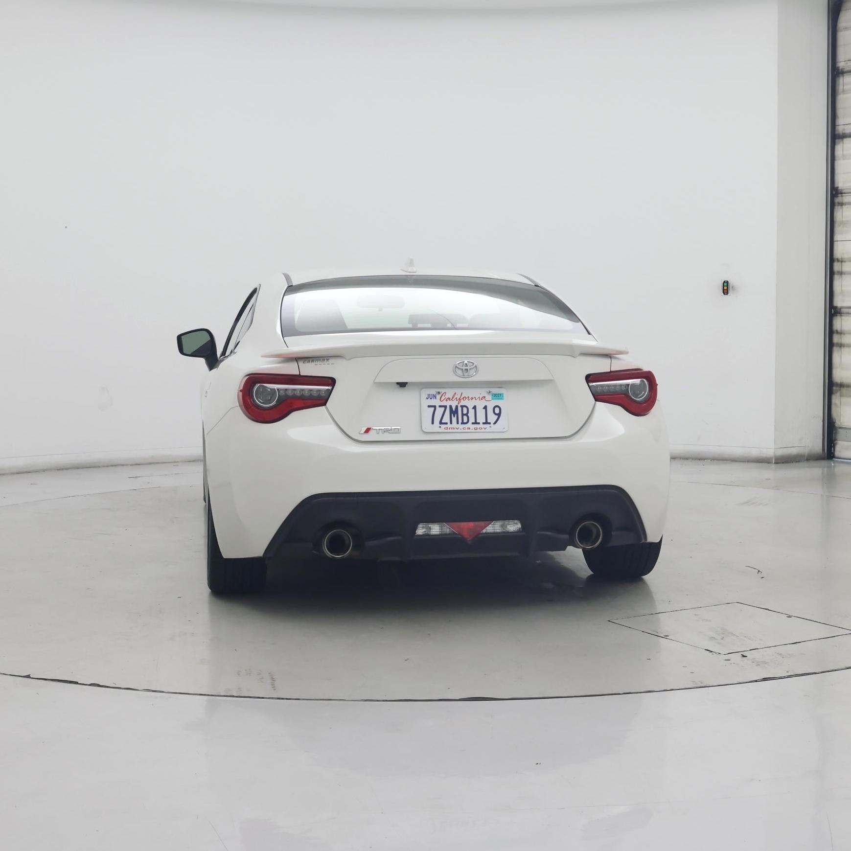 Thumbnail: 2017 Toyota 86 - 6