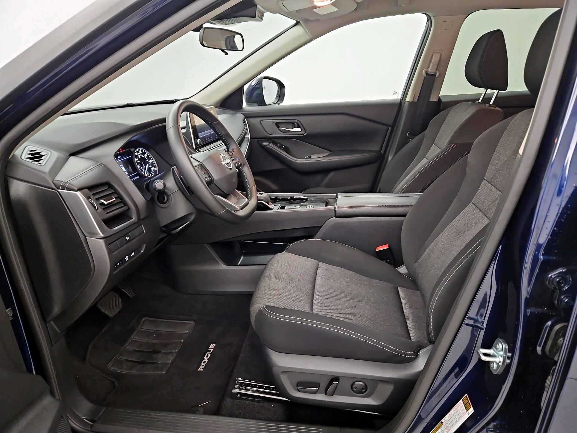 Thumbnail: 2025 Nissan Rogue - 11