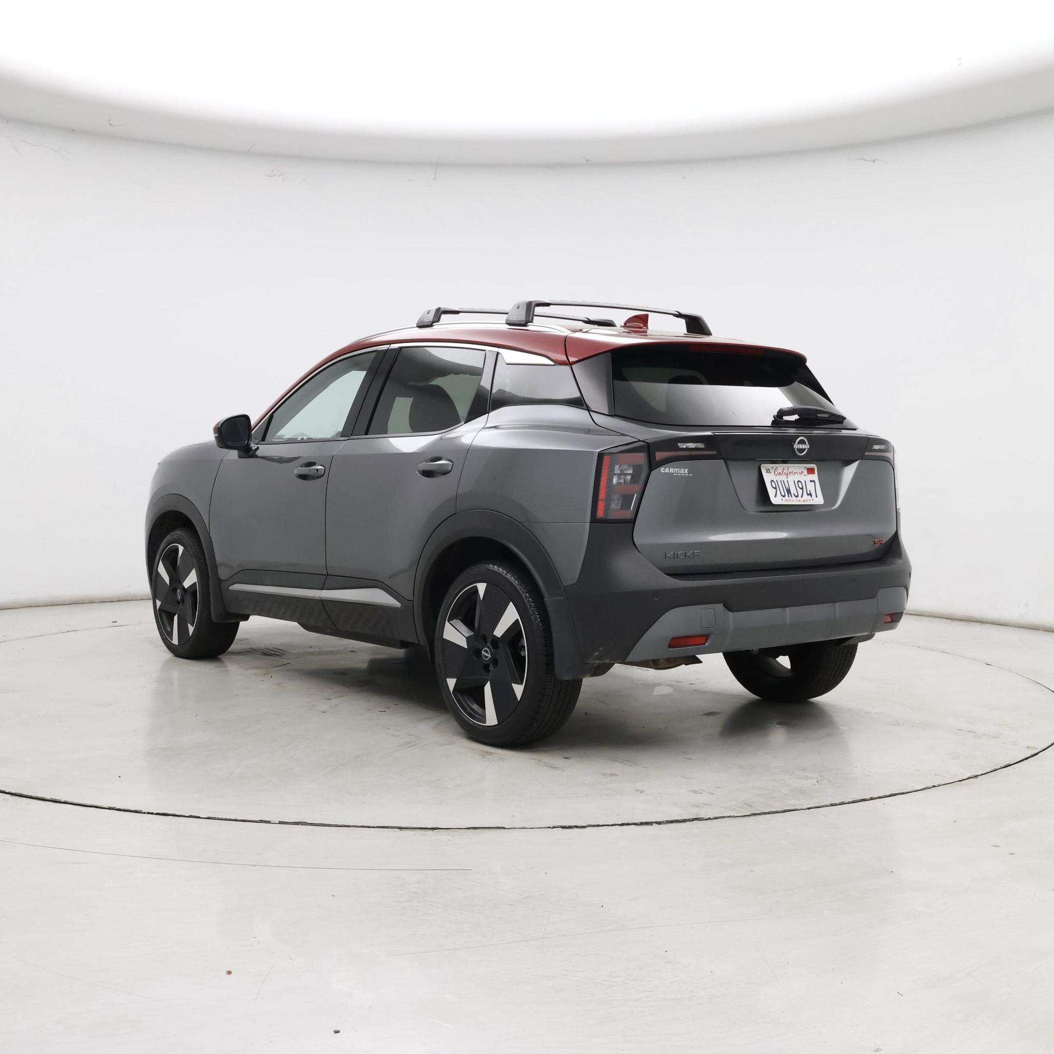 Thumbnail: 2025 Nissan Kicks - 2