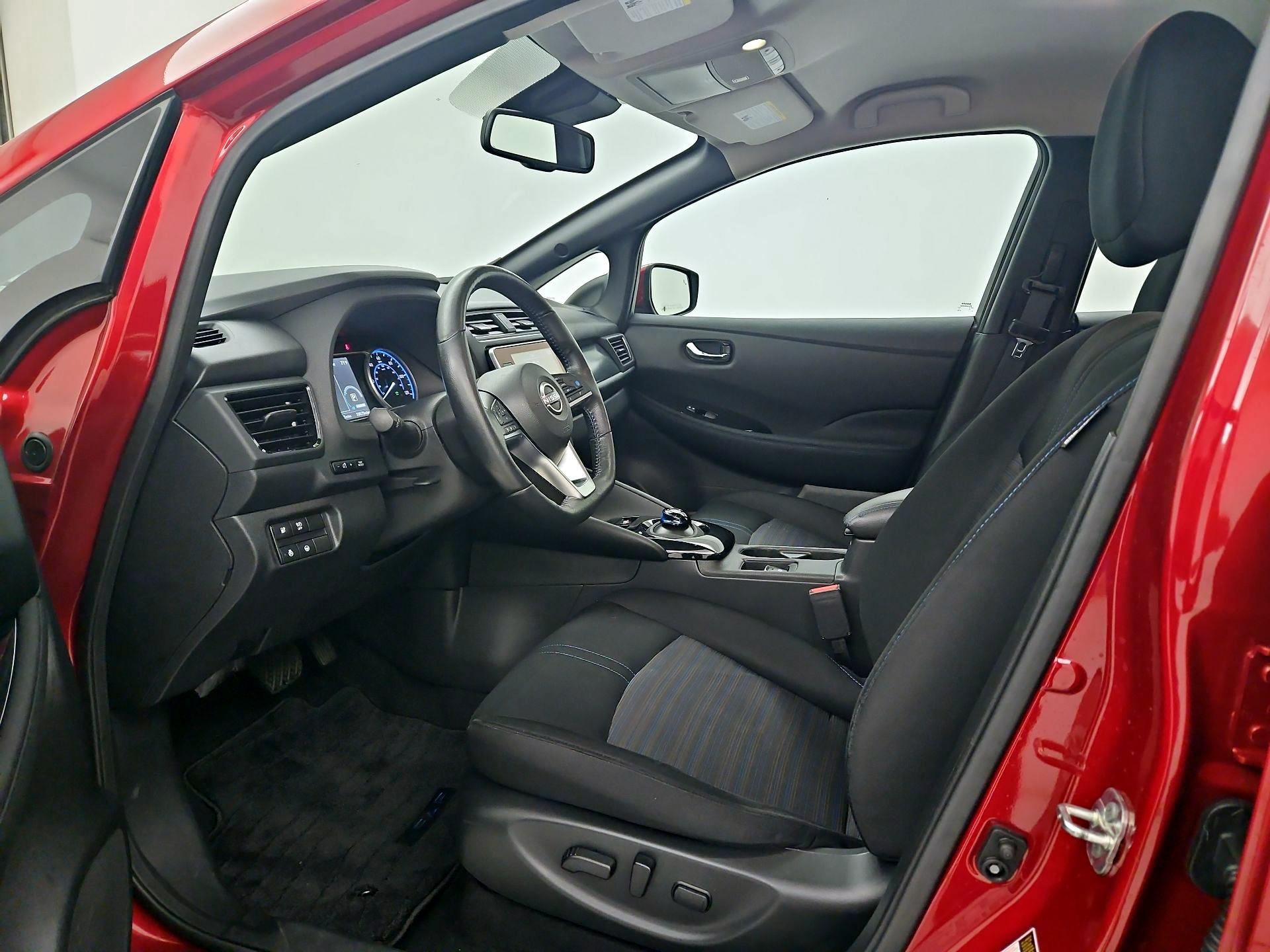 Thumbnail: 2023 Nissan Leaf - 11