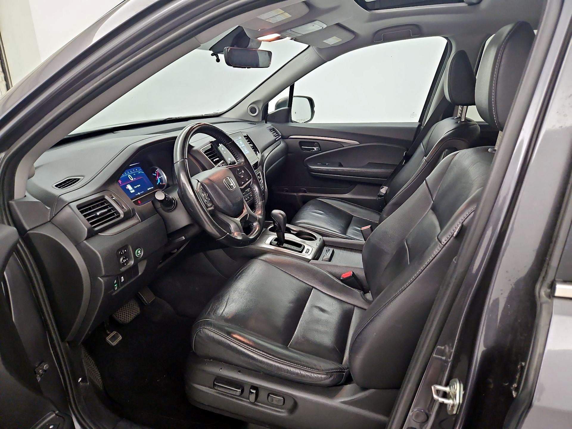 Thumbnail: 2019 Honda Pilot - 11