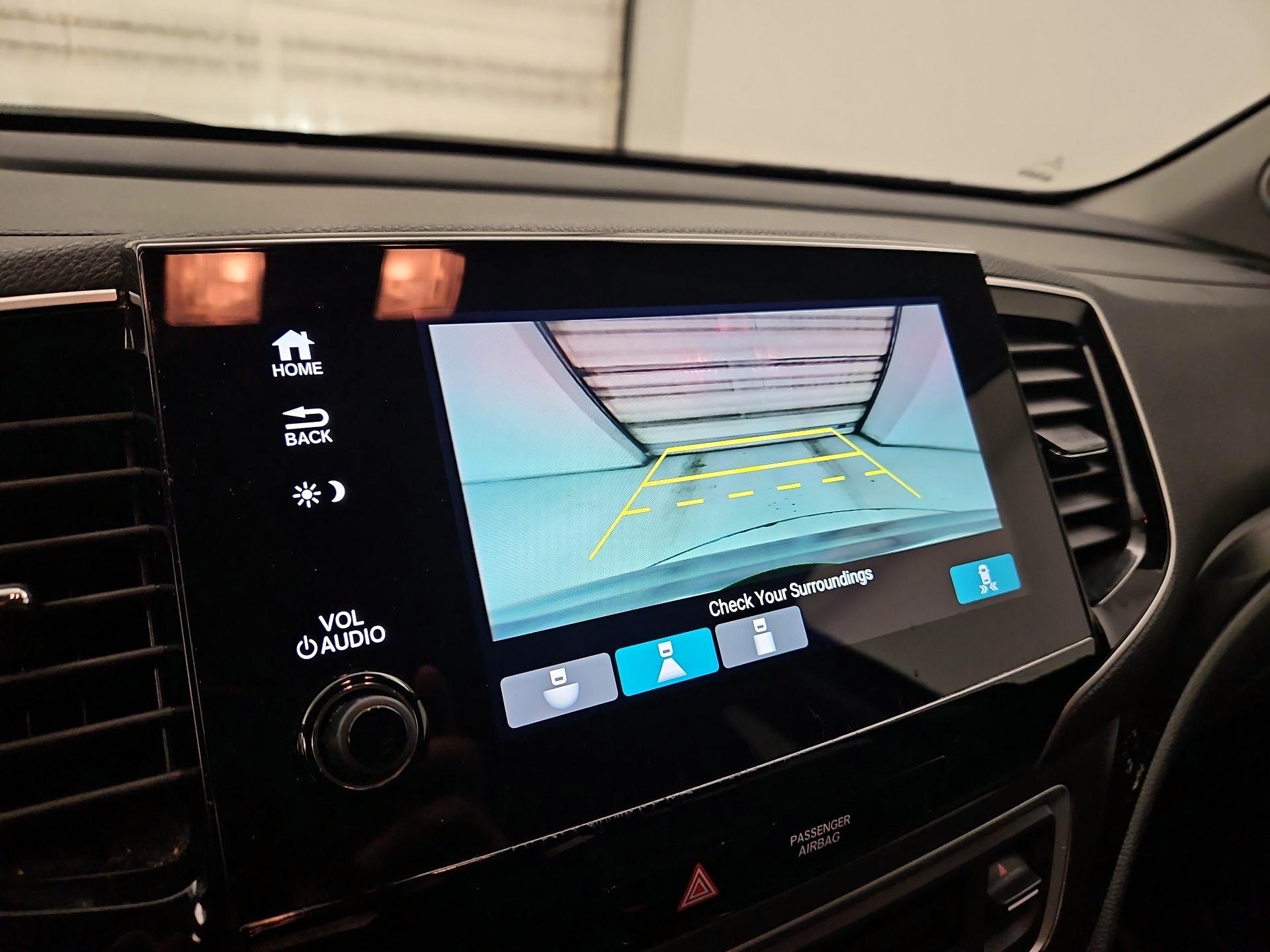 Thumbnail: 2019 Honda Pilot - 14
