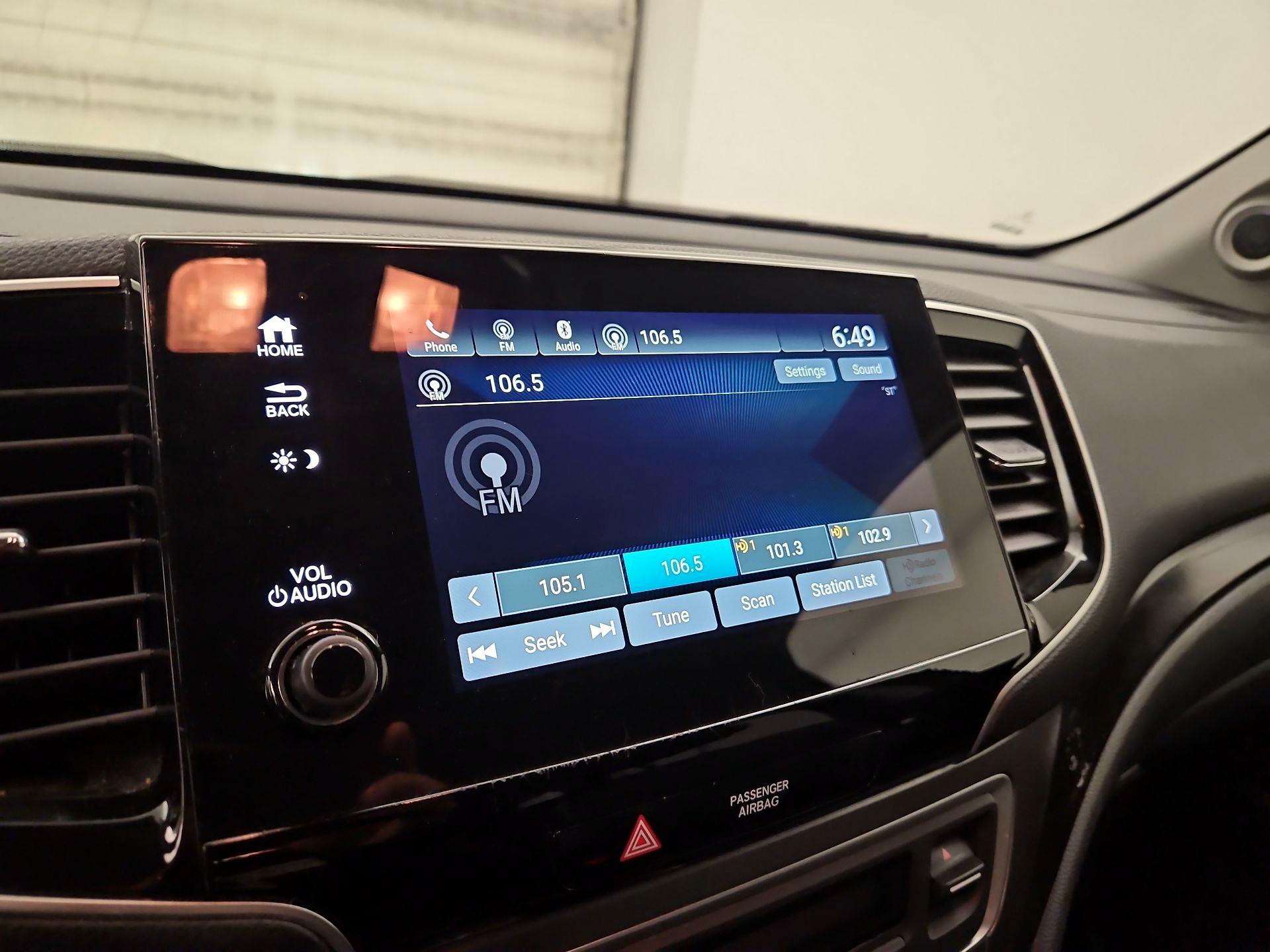 Thumbnail: 2019 Honda Pilot - 15