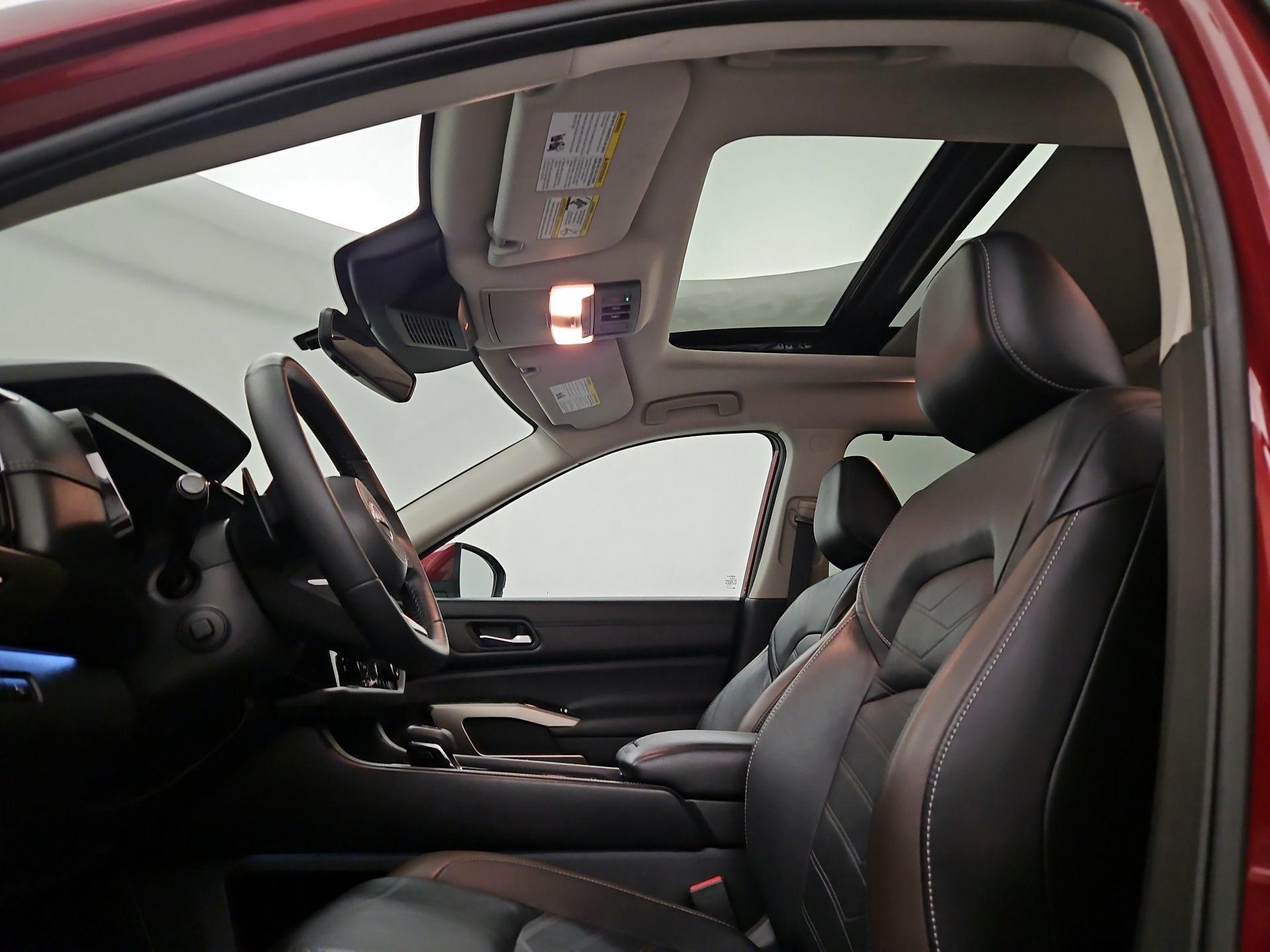 Thumbnail: 2023 Nissan Pathfinder - 19