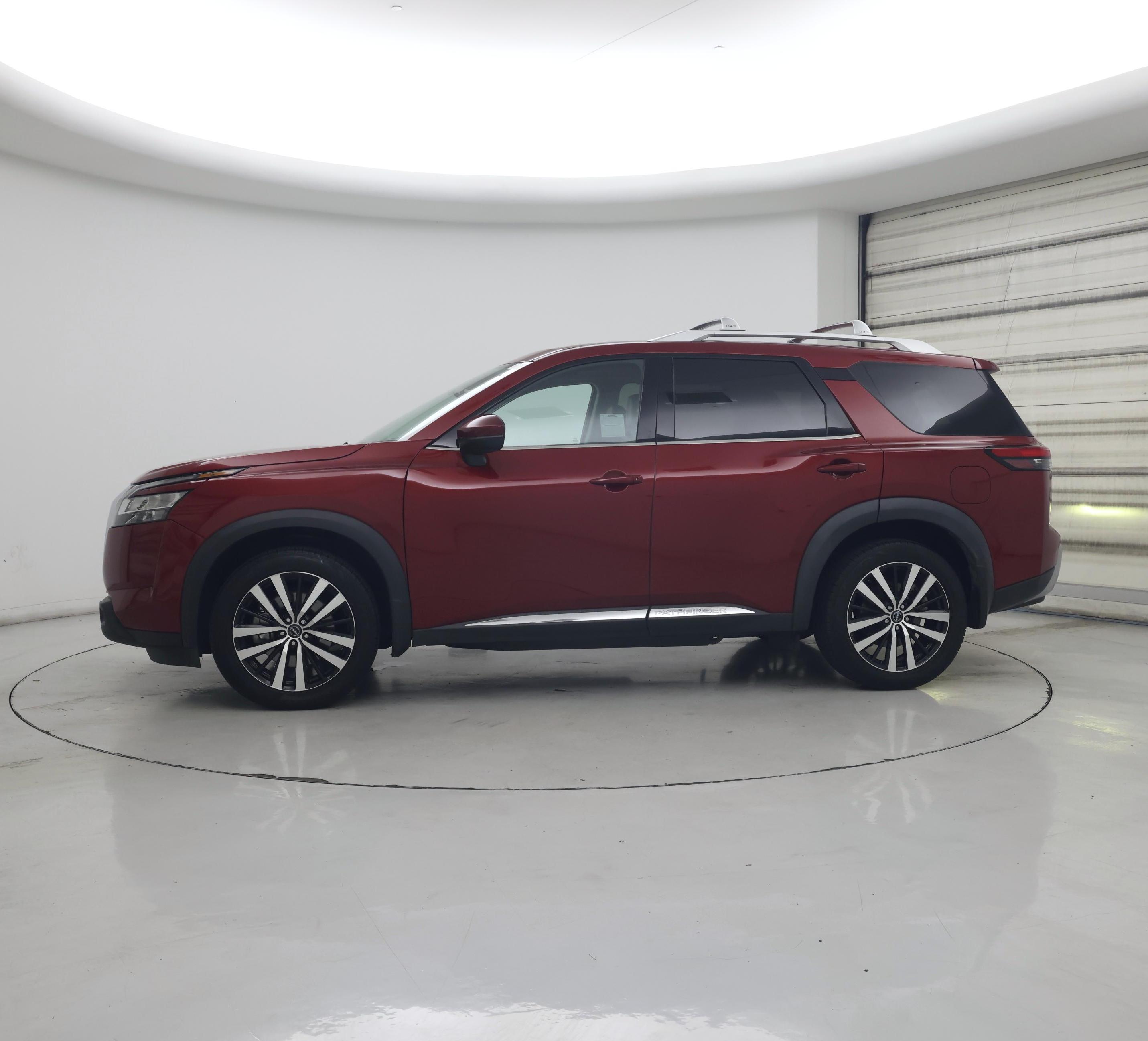 Thumbnail: 2023 Nissan Pathfinder - 3