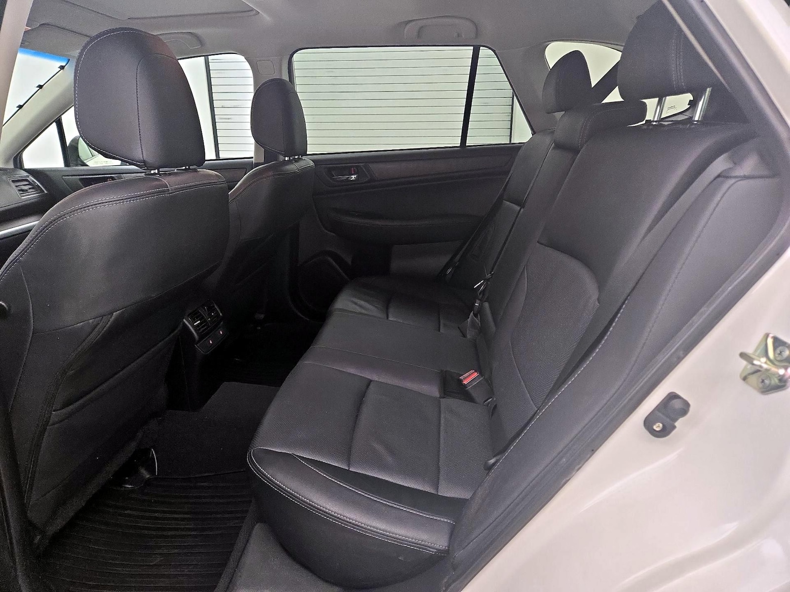 2017 Subaru Outback Limited - Photo 21